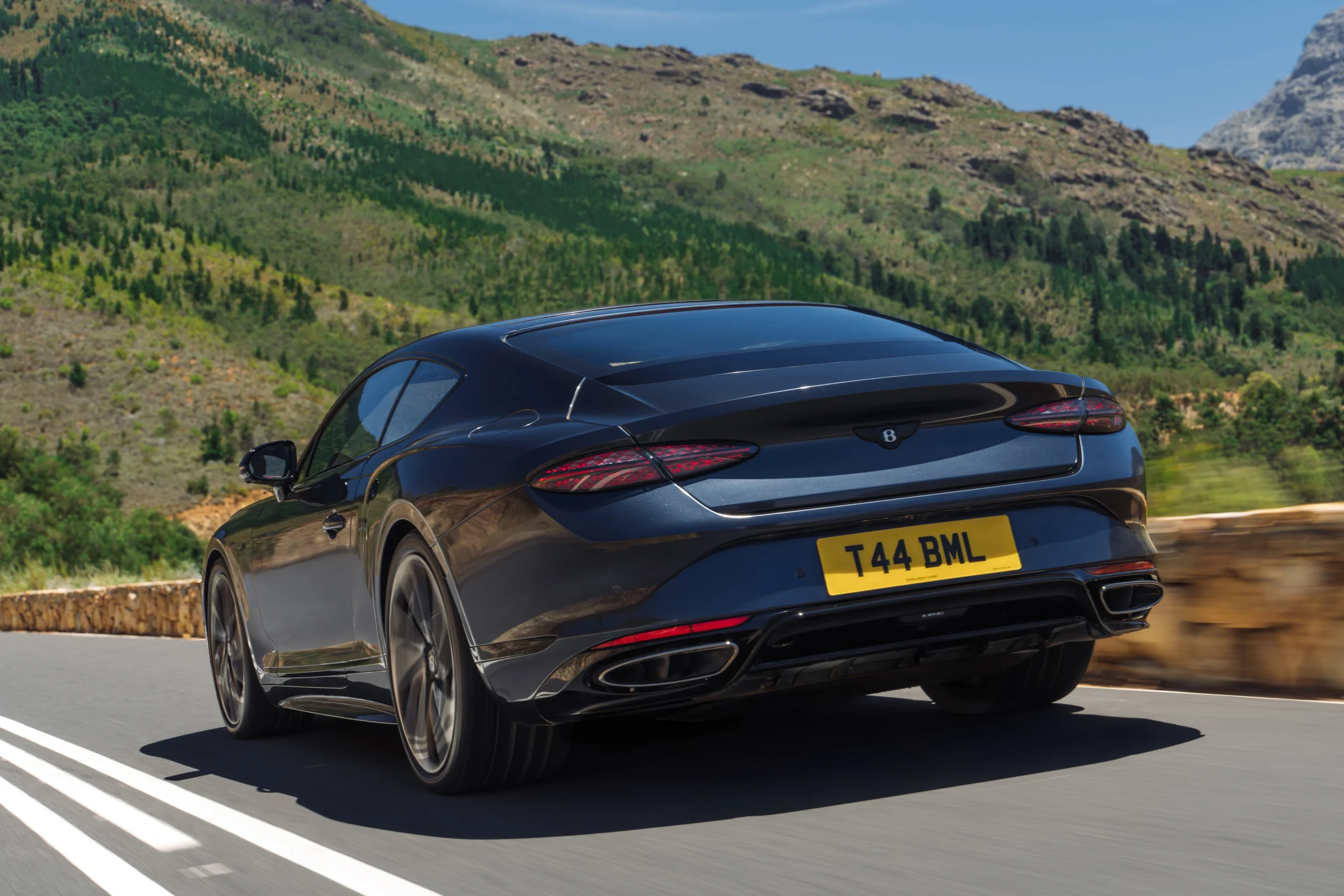 Bentley Continental GT S, Bentley hybrid, 680 horsepower, luxury grand tourer, high performance hybrid, sports luxury car, Bentley GT S specs 9