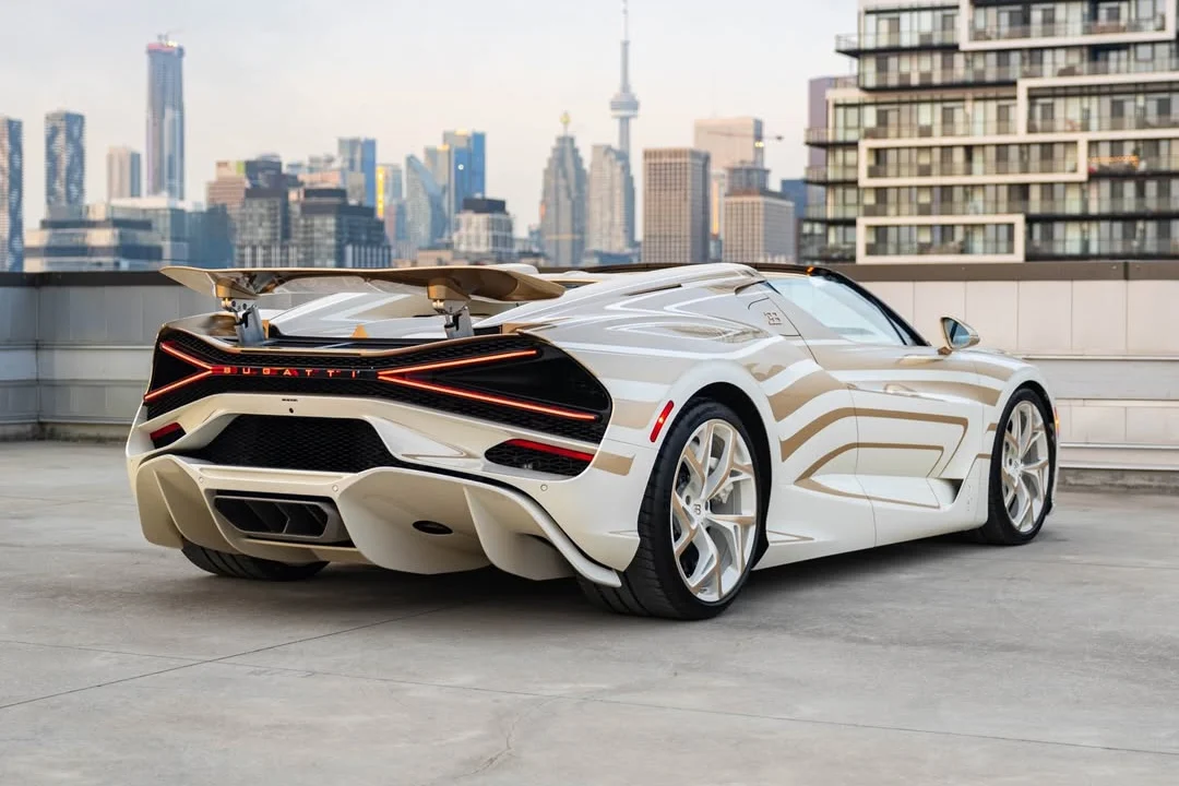 Bugatti W16 Mistral, La Perle Rare, exclusive paint, limited edition supercar, Canadian collector, hypercar, luxury automotive, Vagues de Lumière 14