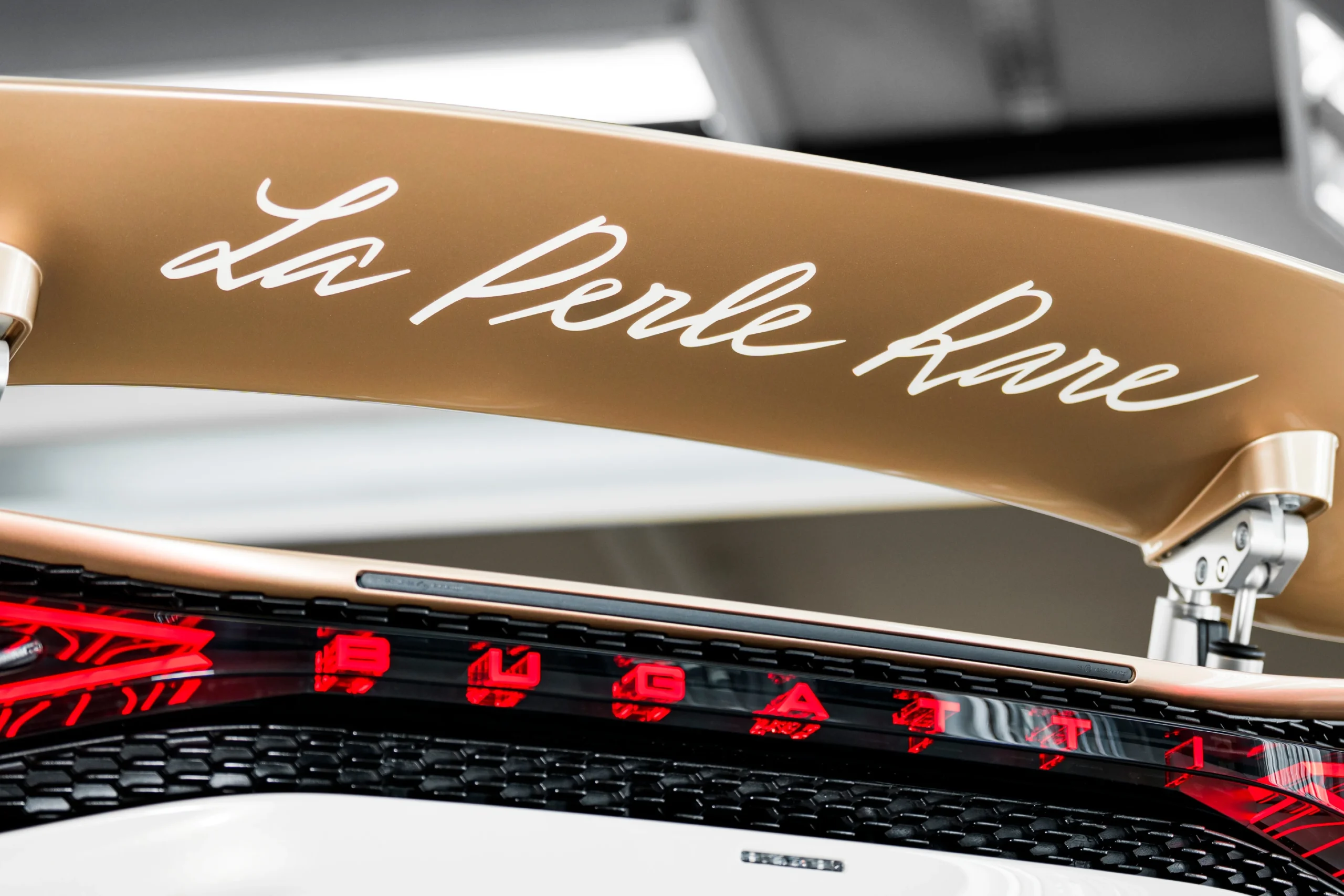 Bugatti W16 Mistral, La Perle Rare, limited edition supercar, exclusive paint, Canadian collector, hypercar, Bugatti Tourbillon, 8.0L W16 engine 7