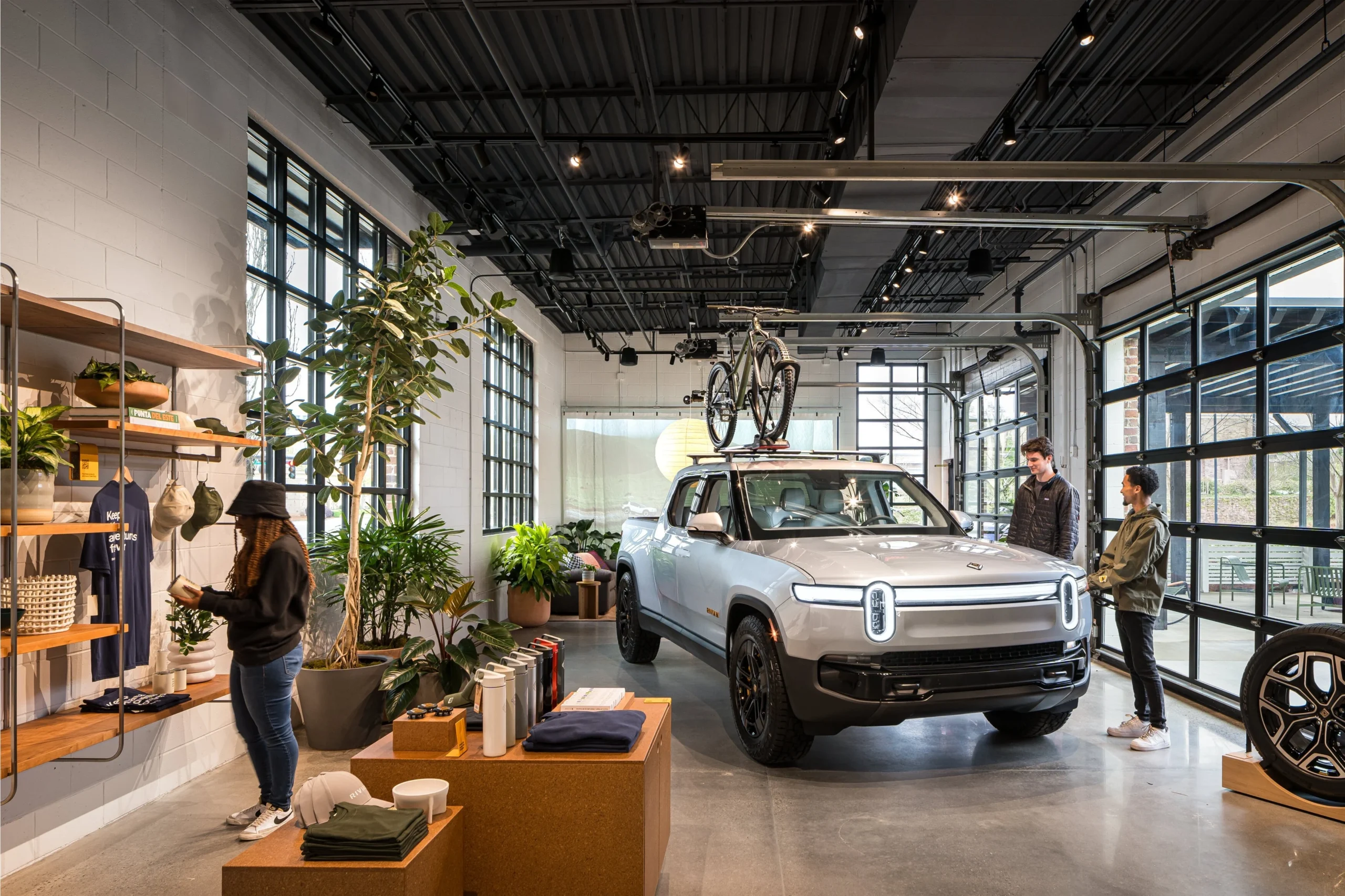 electric vehicles, US EV sales, Tesla, EV market slowdown, EV registrations 2025, electric car incentives, US auto market 4