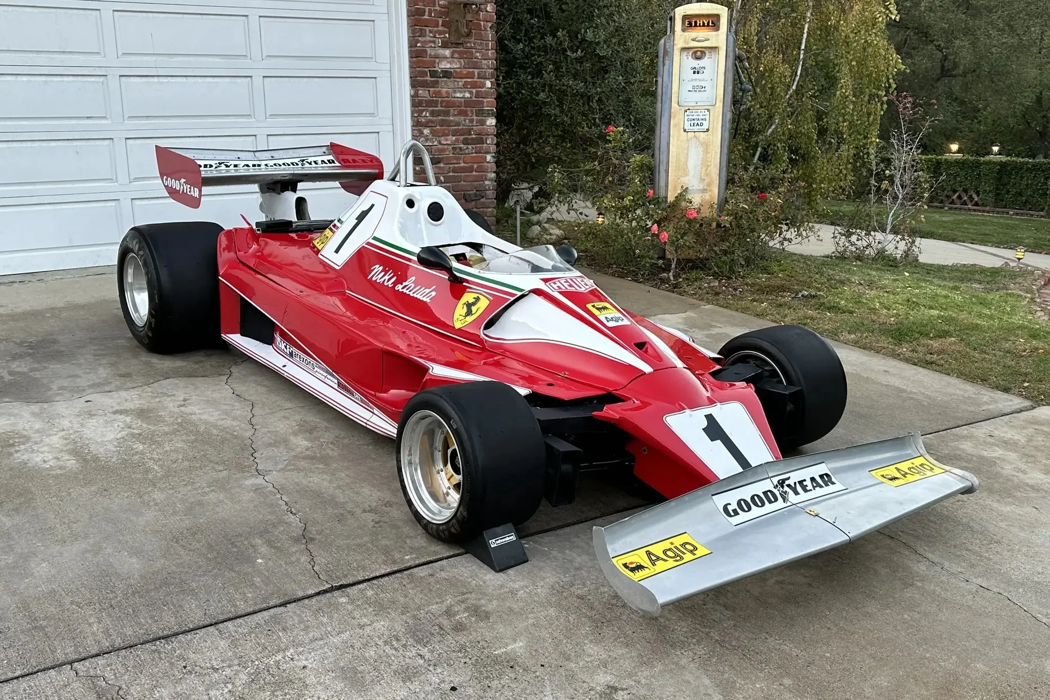 Ferrari movies, Ferrari film appearances, classic Ferrari cars, Hollywood car chases, Ferrari replica, movie car auctions, Ferrari in cinema 18