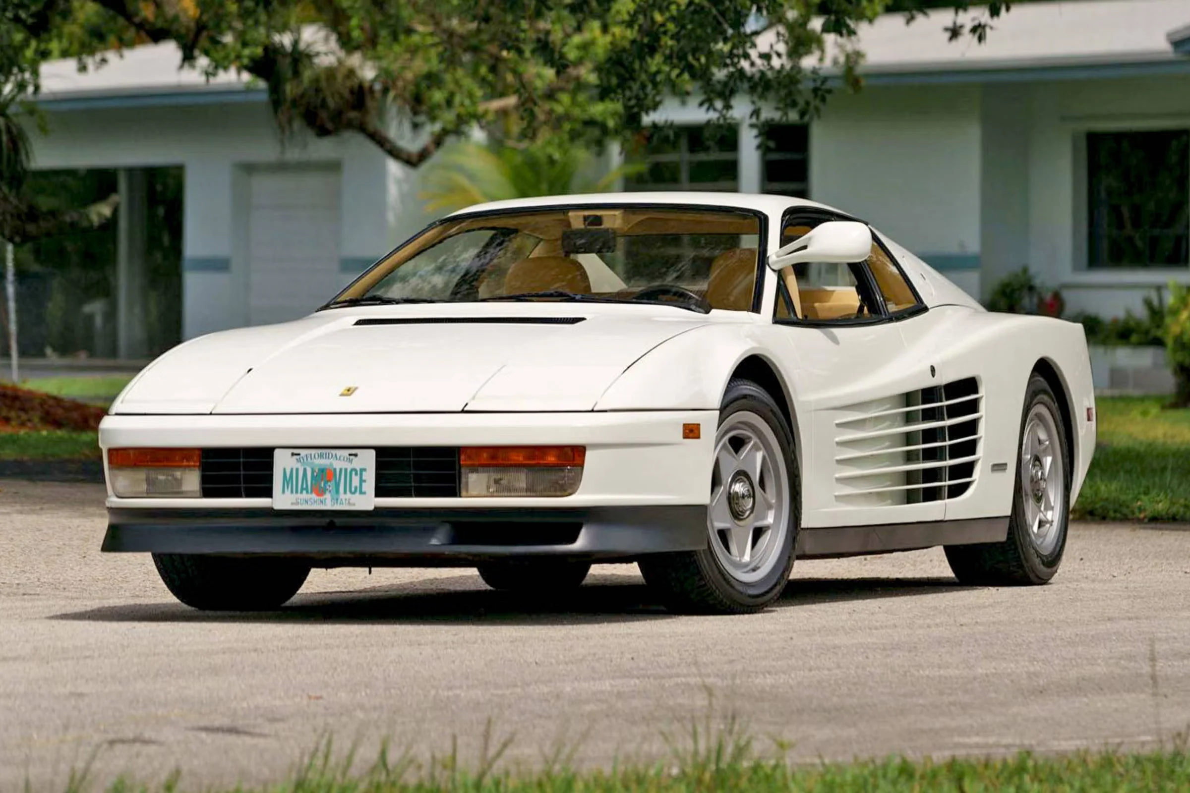 Ferrari movies, Ferrari film appearances, classic Ferrari cars, Hollywood car chases, Ferrari replica, movie car auctions, Ferrari in cinema 23