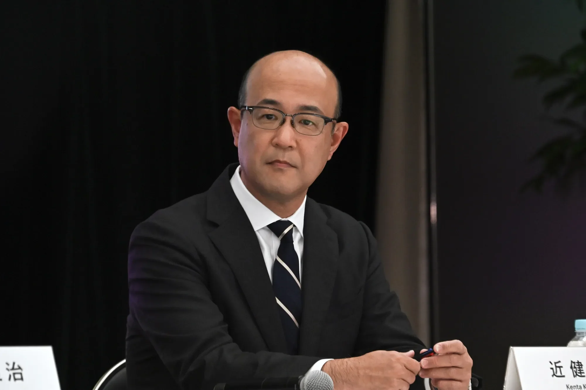 Toyota new CEO, Kenta Kon, Toyota leadership change, automotive mobility tech, digital transformation Toyota, CFO to CEO, Toyota strategic direction 3