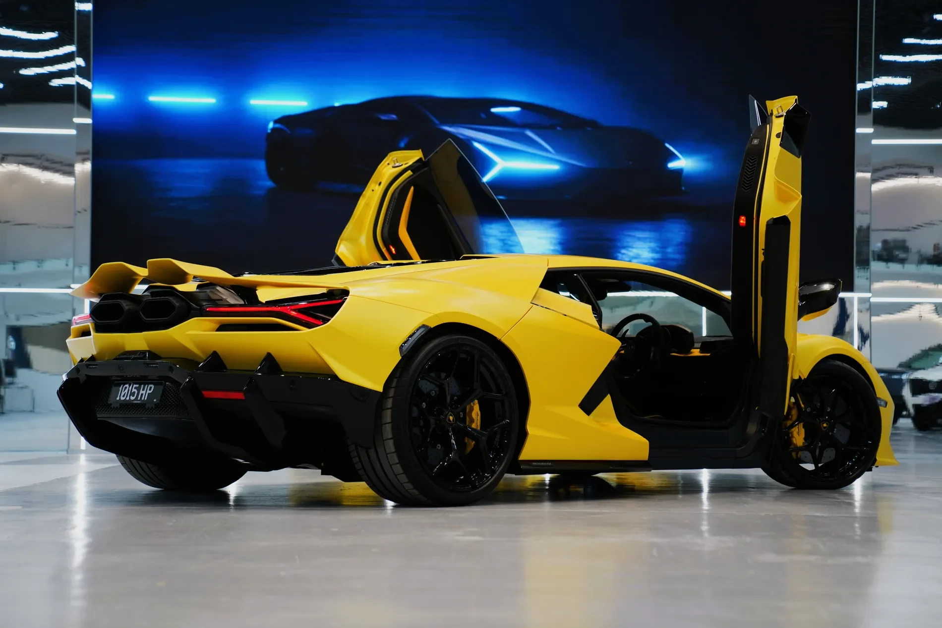 Lamborghini Revuelto, Revuelto recall, rear camera software bug, supercar recall, NHTSA, 2024 Lamborghini, PHEV supercar 4