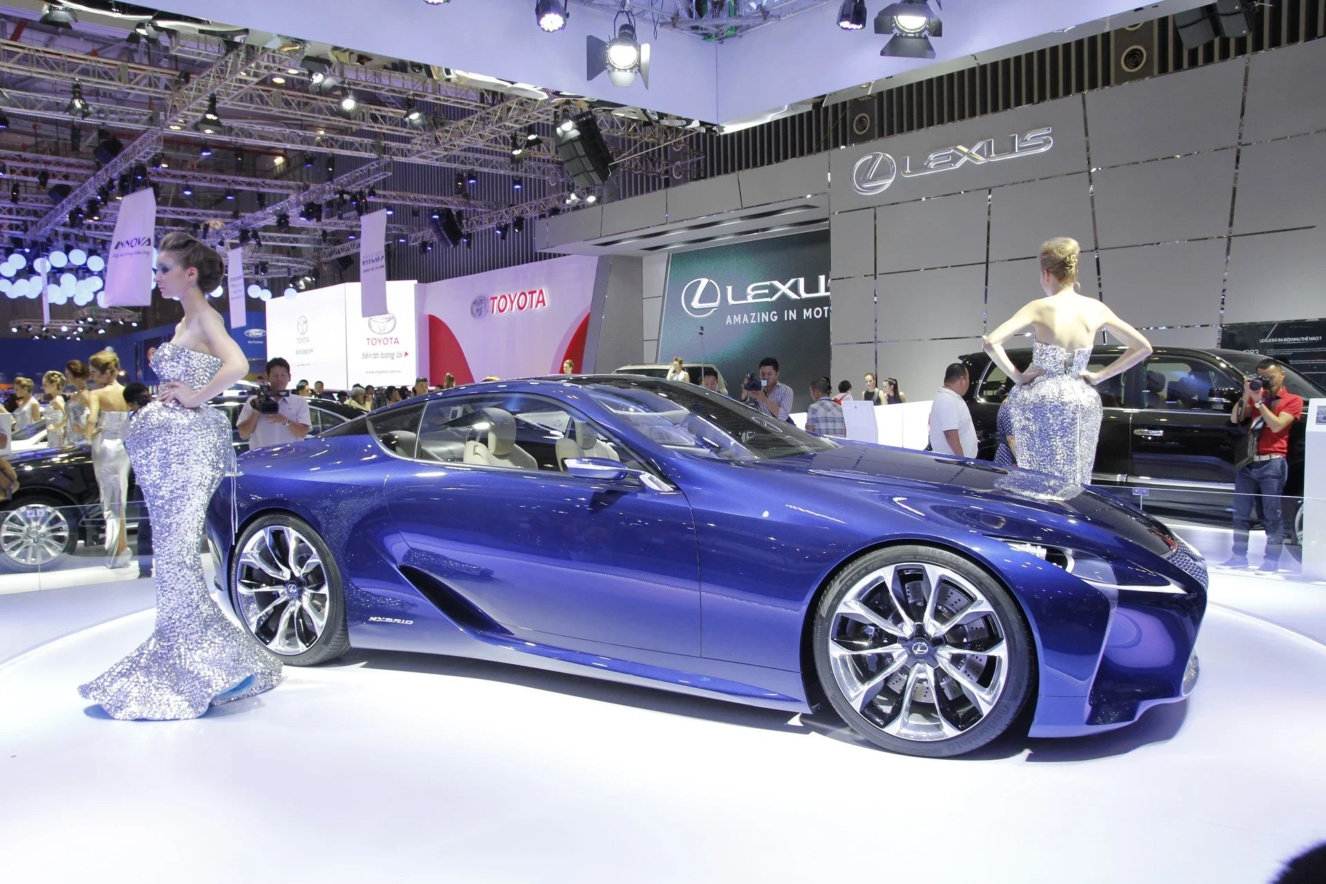 Lexus LC, Lexus LC 500, luxury coupe, discontinued car, 2026 model year, hybrid coupe, premium sports car 3
