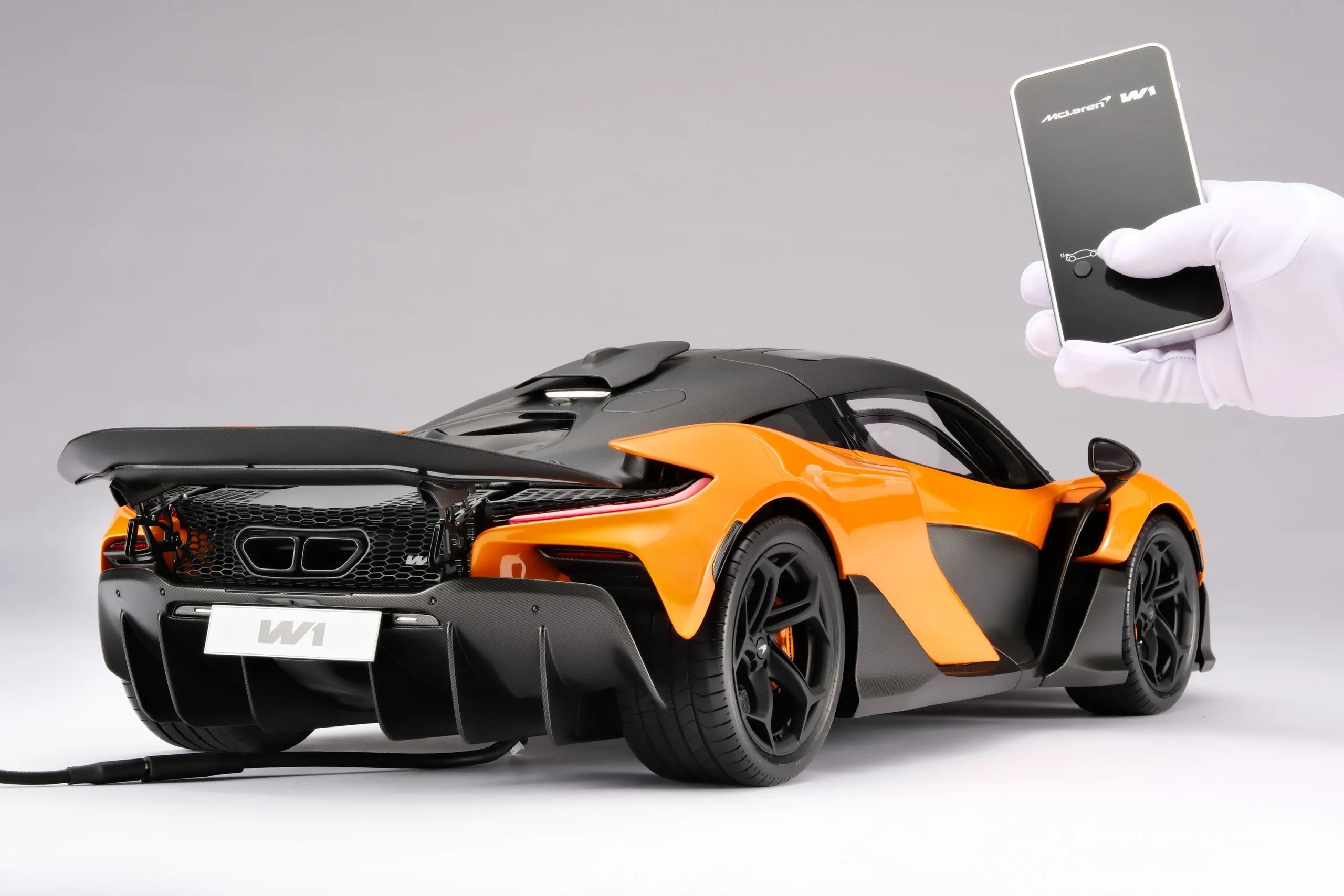 McLaren W1 model, 1:8 scale replica, Amalgam Collection, luxury car model, limited edition replica, bespoke model car, hypercar replica, toy car price comparison 16