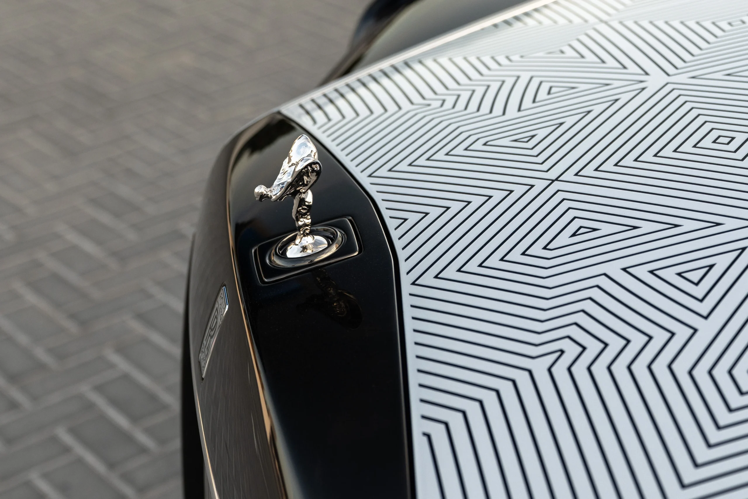 Rolls‑Royce Phantom, Arabesque edition, custom luxury car, Middle East design, laser‑etched Mashrabiya, bespoke automobile, V12 twin‑turbo, Dubai exclusive 5