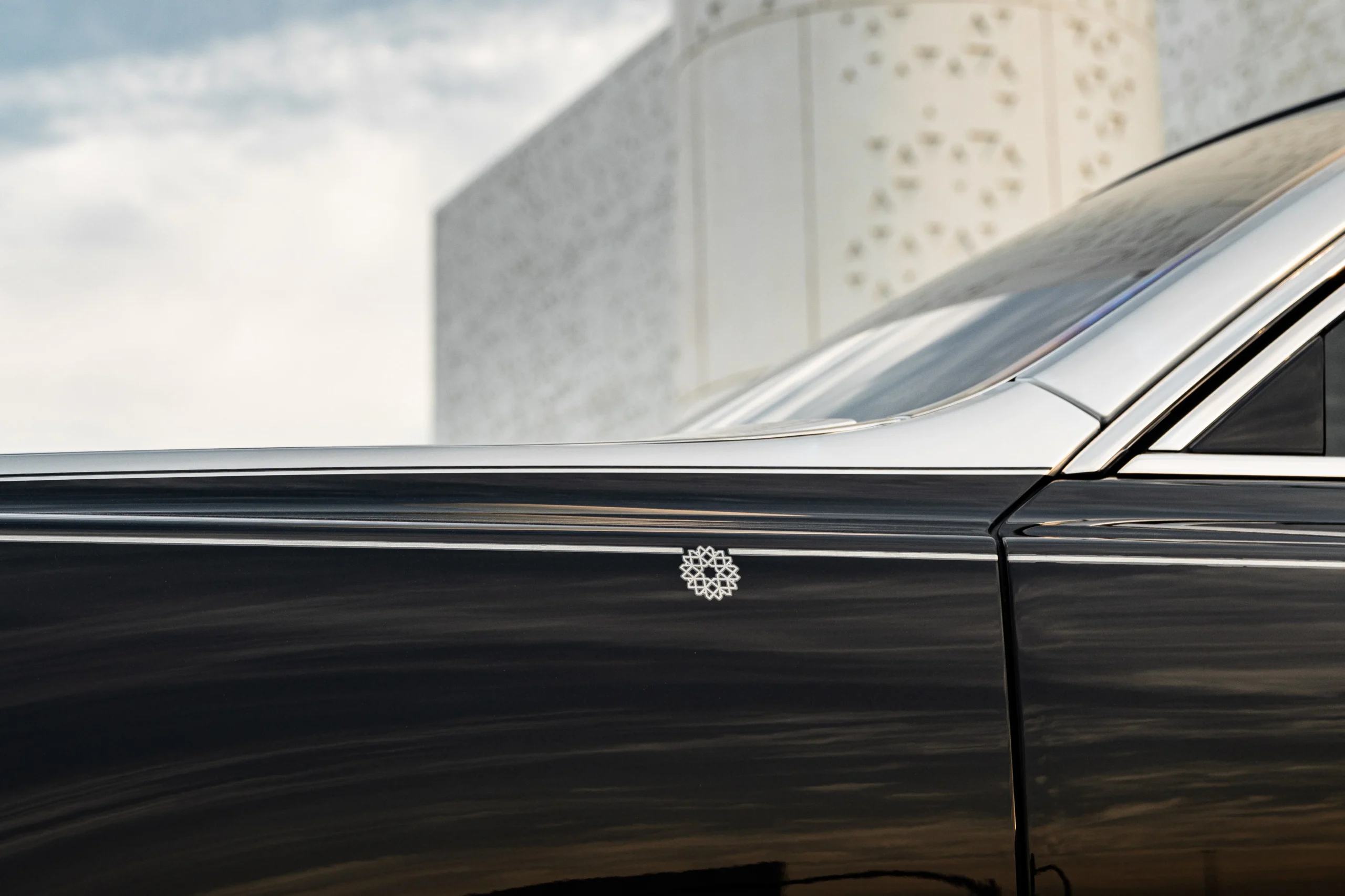 Rolls-Royce Phantom Arabesque, custom Rolls-Royce, luxury car Dubai, Mashrabiya design, limited edition supercar, V12 twin-turbo, bespoke automotive, Arabesque luxury 7