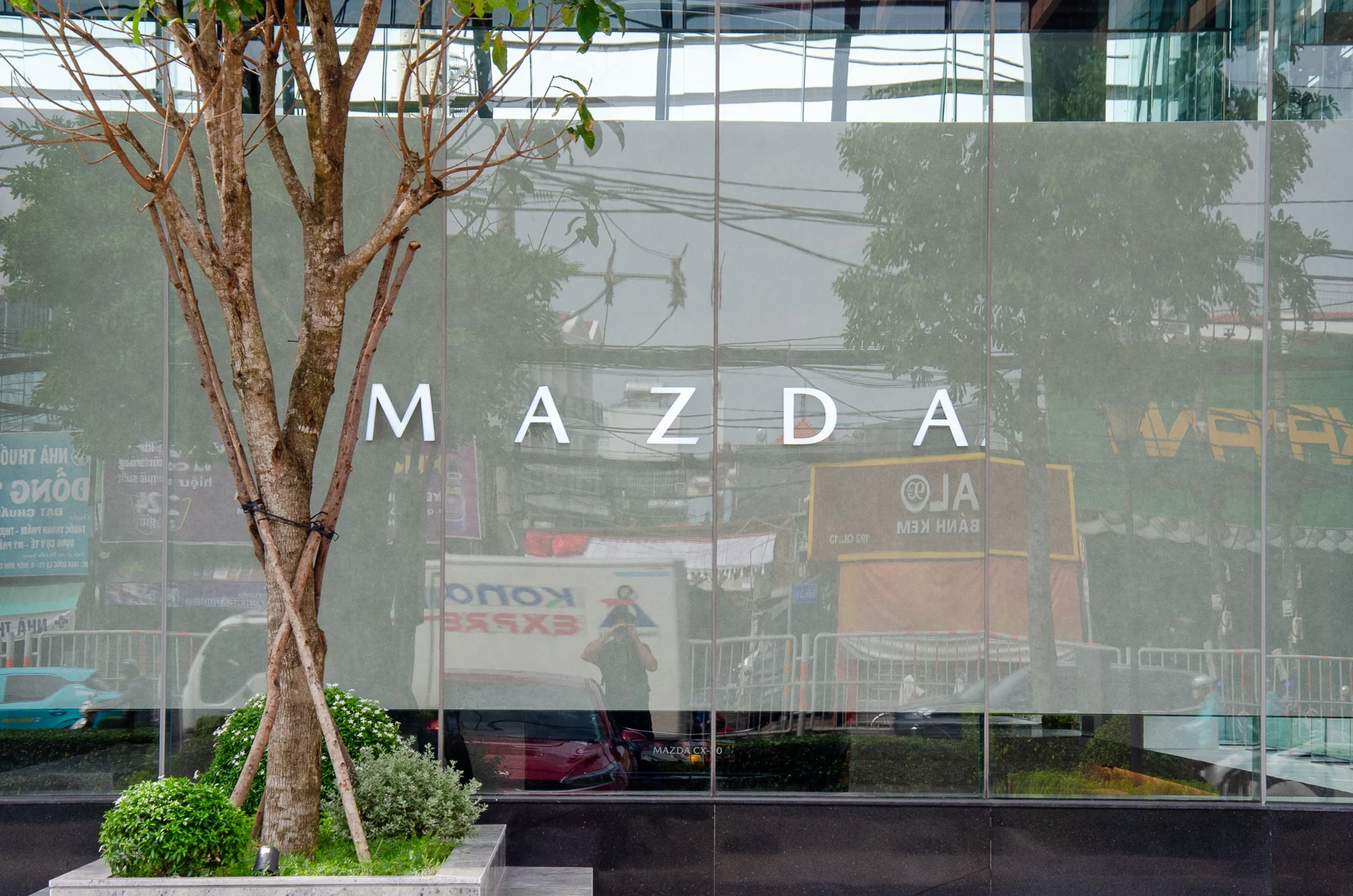 Thaco, Vietnam car brand, domestic automobile, Vietnamese auto market, car manufacturing Vietnam, local car production, Thaco car launch 5