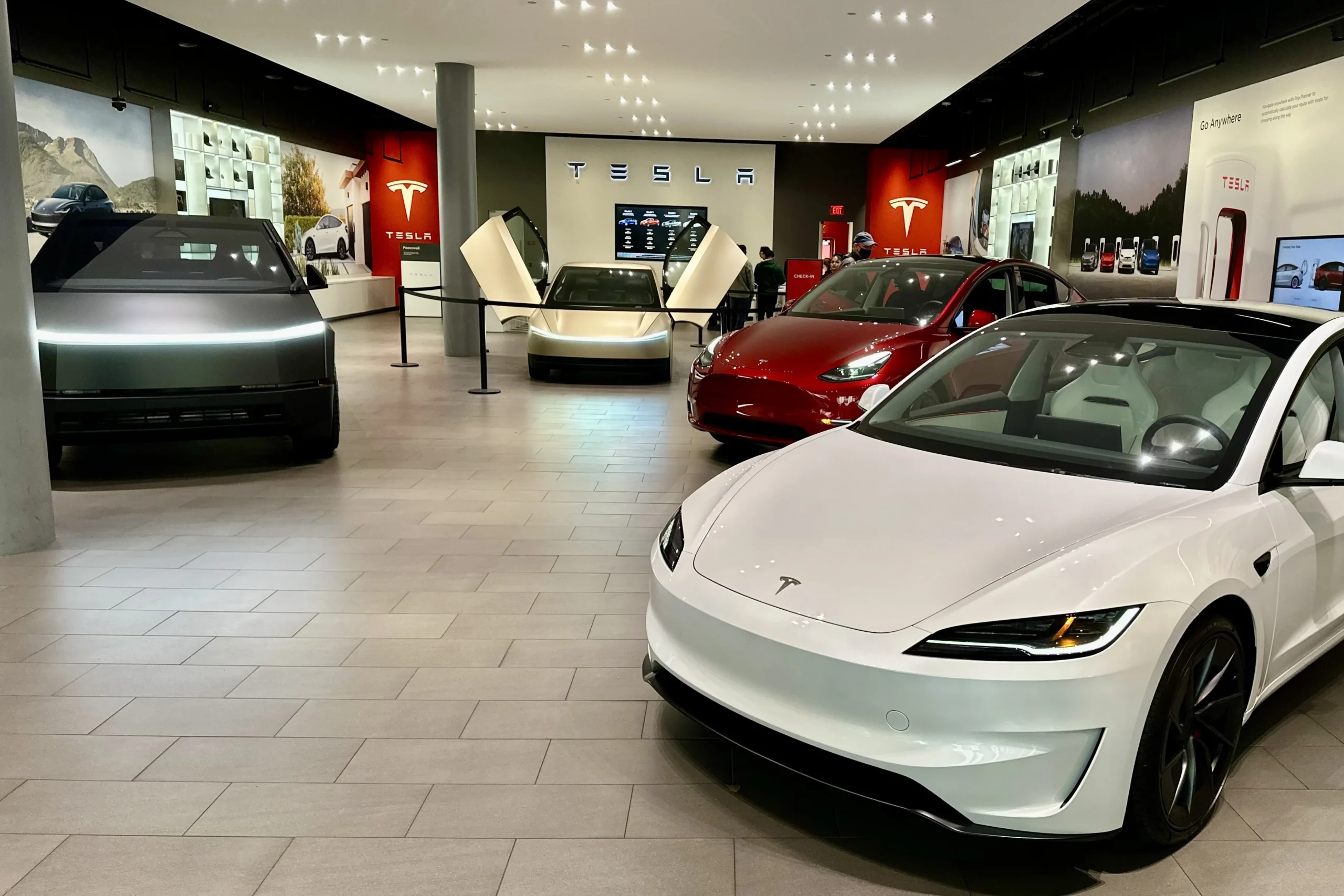 electric vehicles, US EV sales, Tesla, EV market slowdown, EV registrations 2025, electric car incentives, US auto market 6