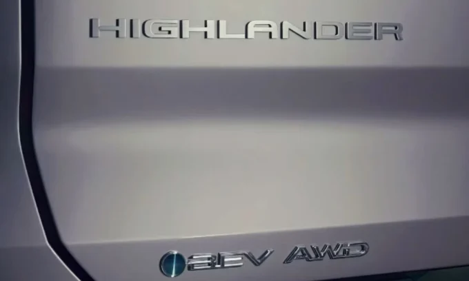 Toyota Highlander EV, electric SUV, 2027 Toyota Highlander, three‑row electric SUV, Toyota EV strategy, US electric SUV market, family electric SUV 2