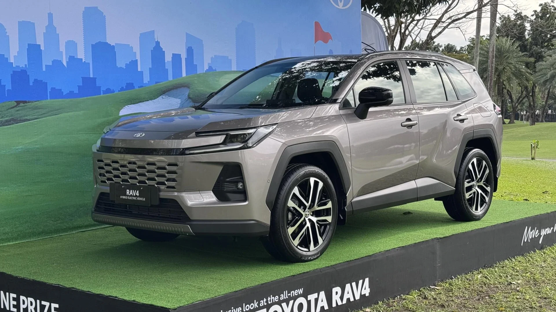 2026 Toyota RAV4 price, Toyota RAV4 hybrid, RAV4 Philippines, Toyota RAV4 AWD, Toyota RAV4 specs, Toyota RAV4 interior, CUV hybrid pricing 3