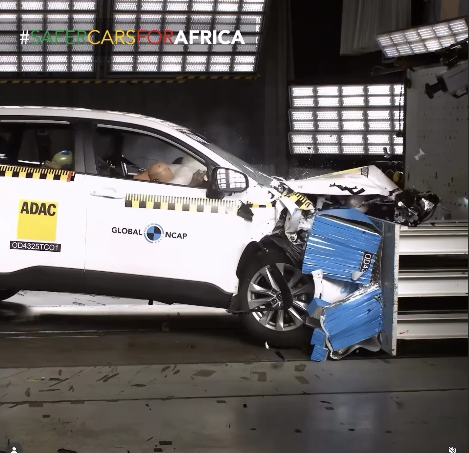 Toyota Corolla Cross, safety rating, Global NCAP, side curtain airbags, Africa car safety, vehicle safety standards, car crash test 3