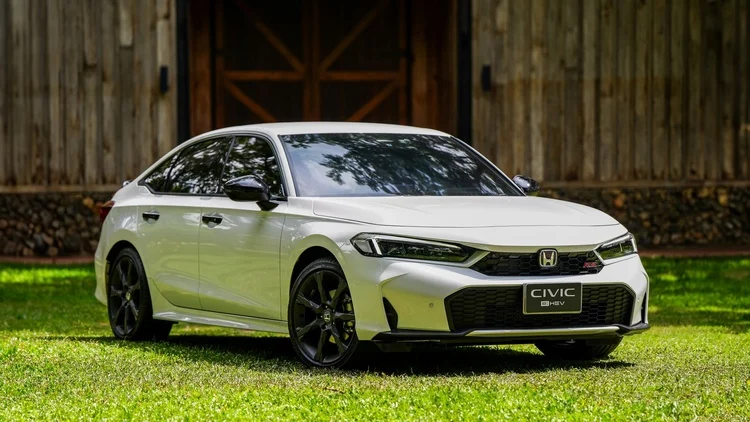 Honda Civic hybrid, Thailand car market, hybrid sedan, e:HEV, Honda hybrid pricing, automotive news, hybrid warranty, 2026 Honda Civic 3