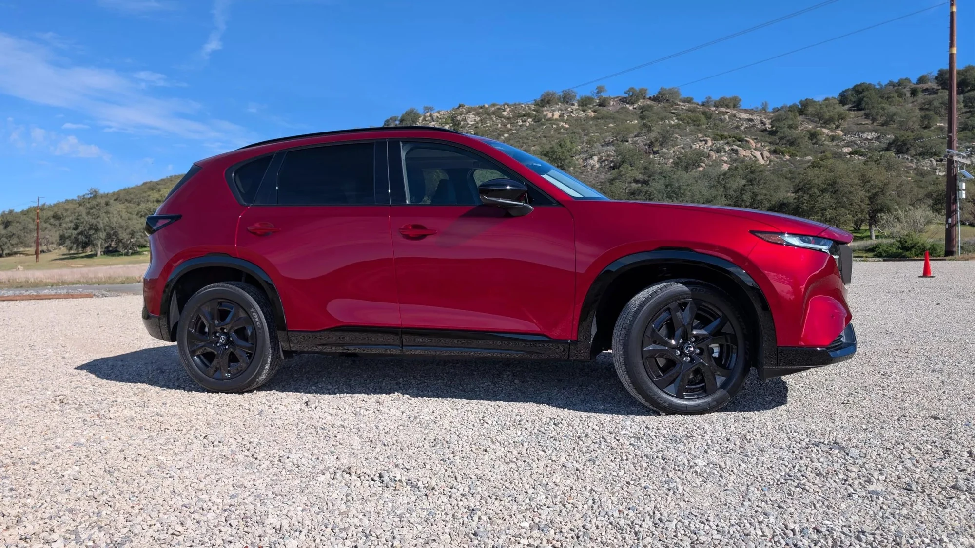 Mazda CX-5 2026, Mazda CX-5 review, 2026 crossover SUV, Mazda CX-5 vs Honda CR-V, Mazda CX-5 interior, Mazda CX-5 performance, Mazda CX-5 specs 6