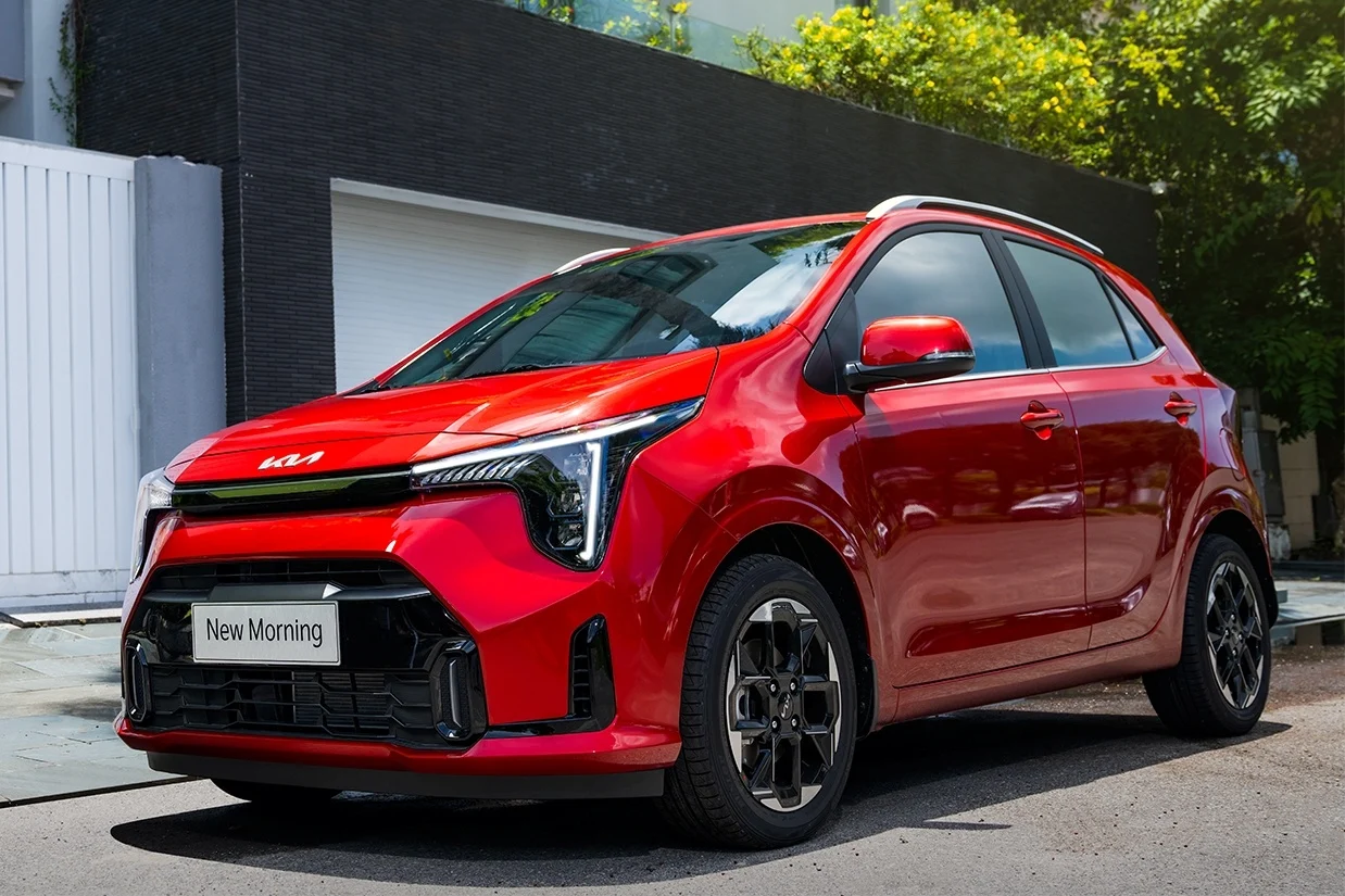 Vietnam car market, slow-selling cars Vietnam, 2025 automotive sales, Kia Morning sales, Suzuki Fronx, Ford Mustang Mach-E, car sales slump, Vietnamese auto industry 2