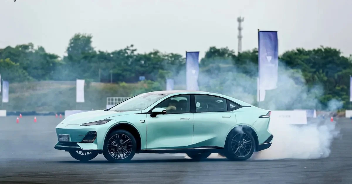 solid-state battery, electric vehicle range, AI battery technology, Changan EV, high energy density battery, 1500 km range, battery safety, EV charging 2