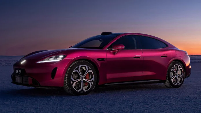 SAIC Z7, electric sedan, Porsche Taycan lookalike, Huawei EV, affordable electric car, Chinese EV market, shooting brake 6