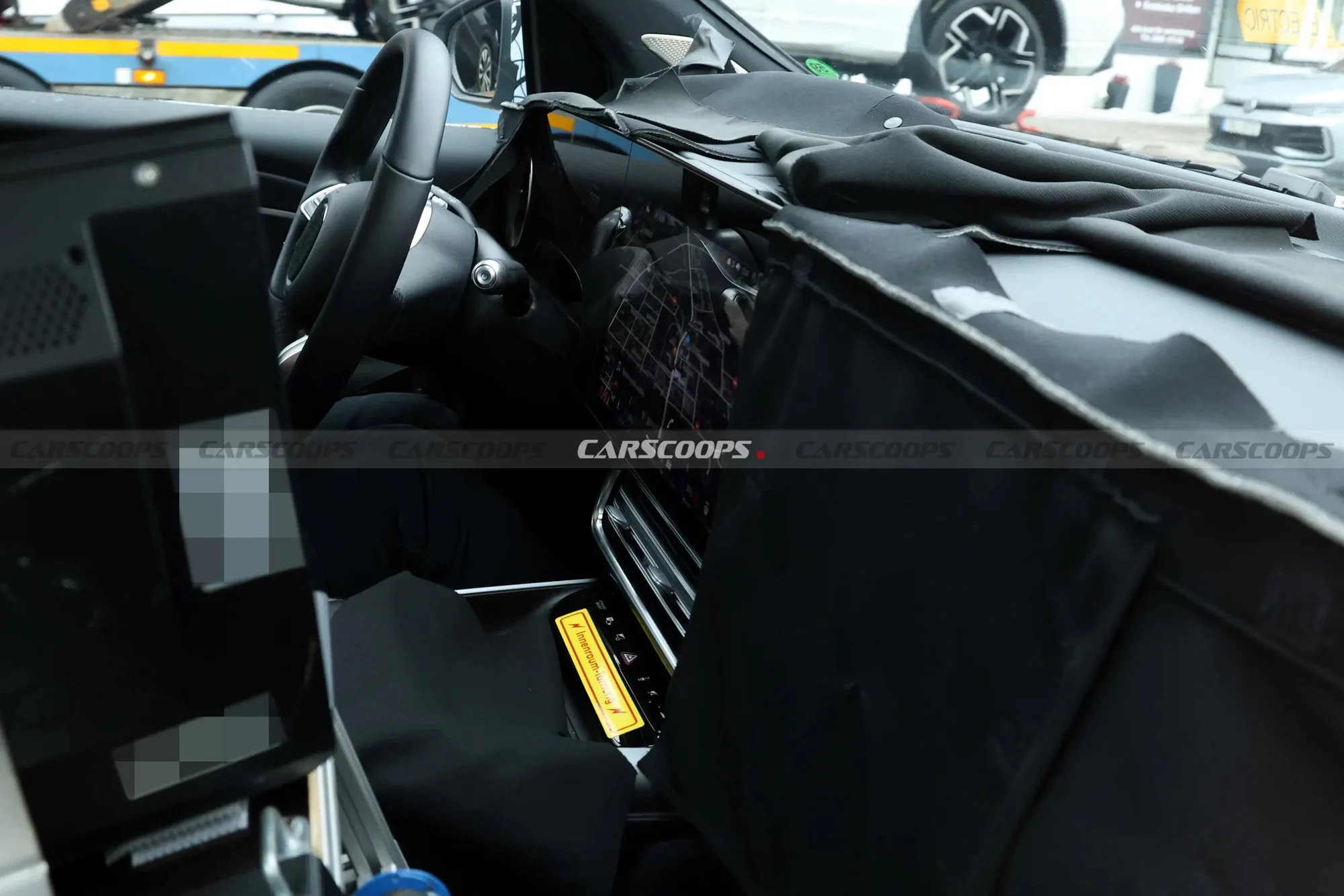 Mercedes GLA, Superscreen, electric SUV, hybrid SUV, MBUX, Mercedes-Benz EV, 2024 Mercedes GLA, luxury crossover 6