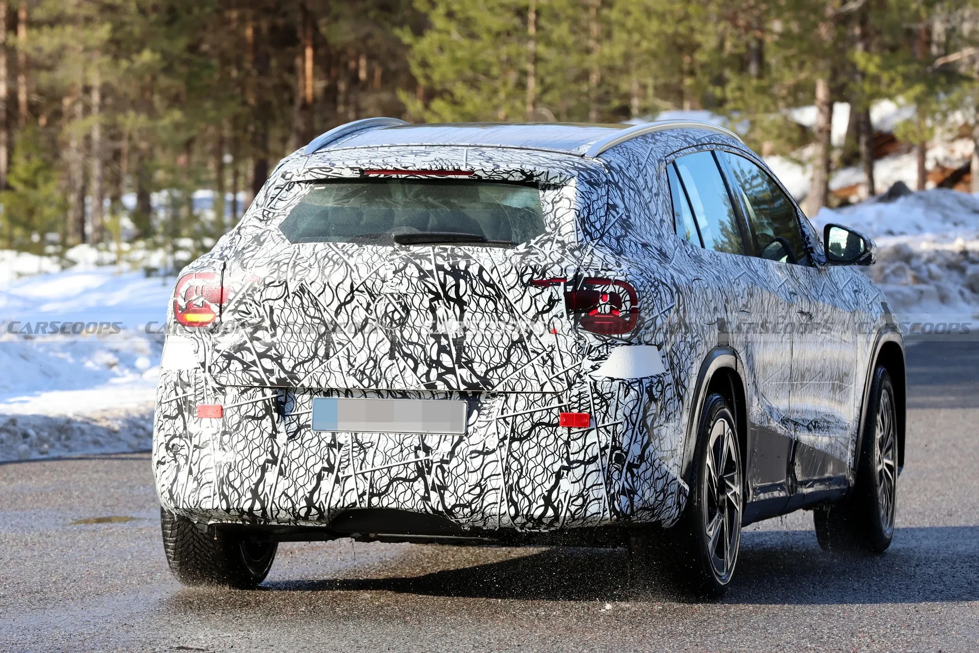 Mercedes GLA, Superscreen, electric SUV, hybrid SUV, MBUX, Mercedes-Benz EV, 2024 Mercedes GLA, luxury crossover 4