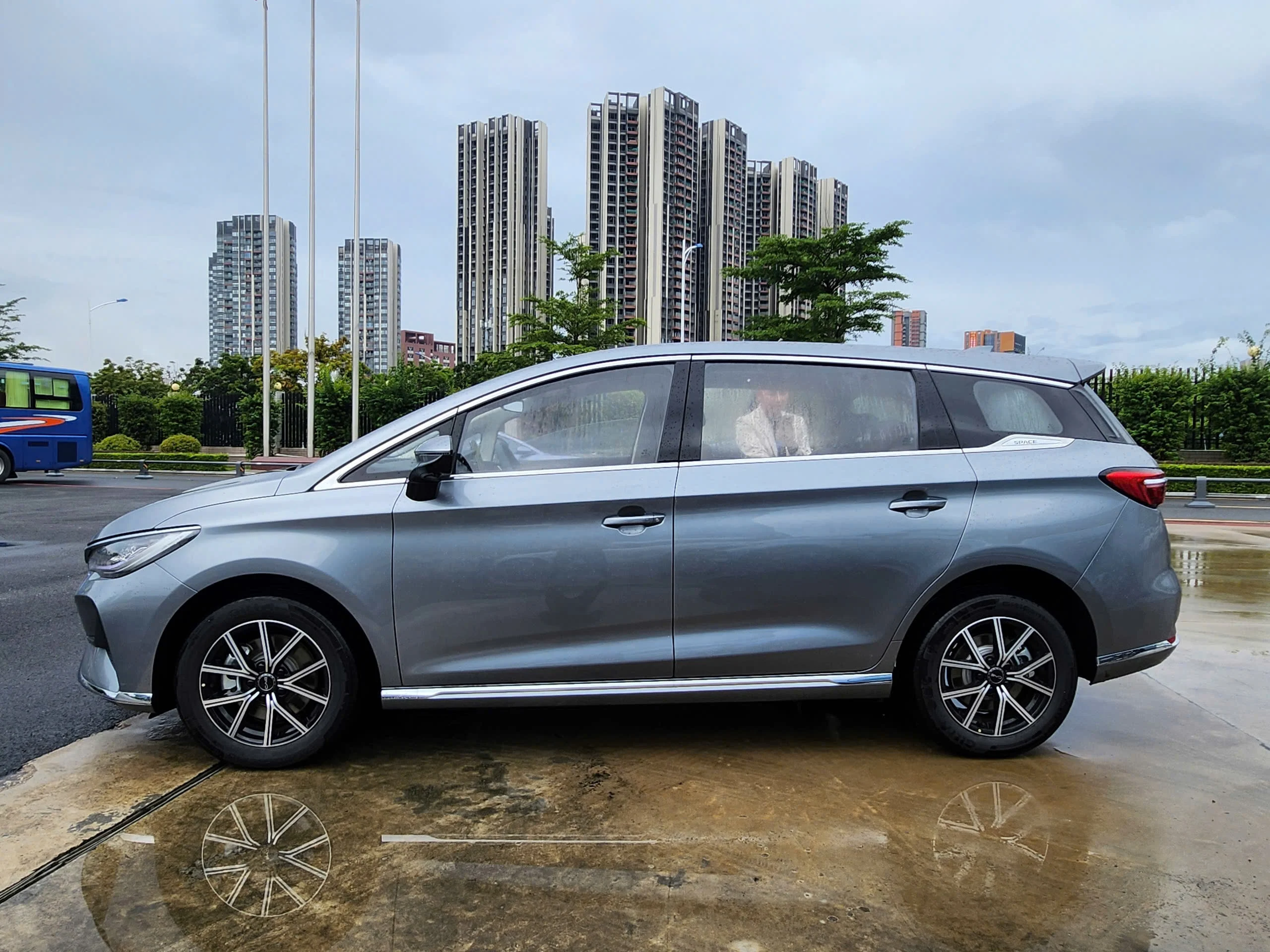 Hyundai Stargazer 2026, Hyundai MPV, Stargazer price, Hyundai Stargazer review, MPV market Vietnam, Hyundai new design, affordable family MPV 5