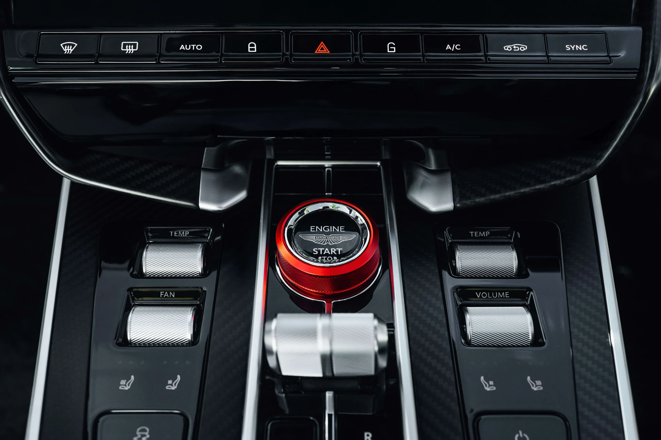 Aston Martin Vanquish, Vanquish Volante Wave Edition, limited edition supercar, luxury car auction, Naples Winter Wine Festival, $1.1 million sale, Q by Aston Martin 8