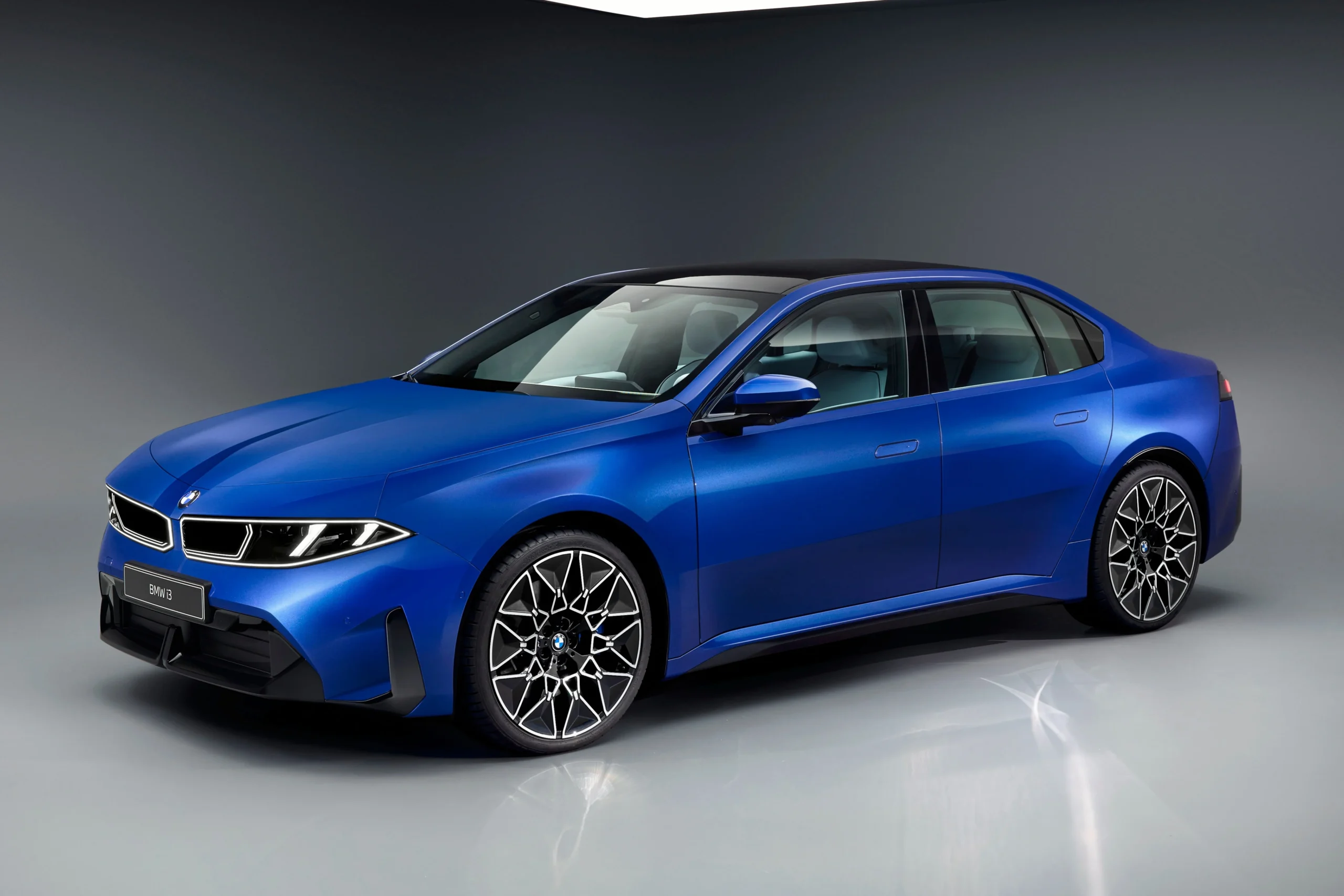 BMW i3 50 xDrive, electric sedan, Neue Klasse platform, BMW eDrive, fast charging EV, electric performance sedan, 2026 BMW release 3