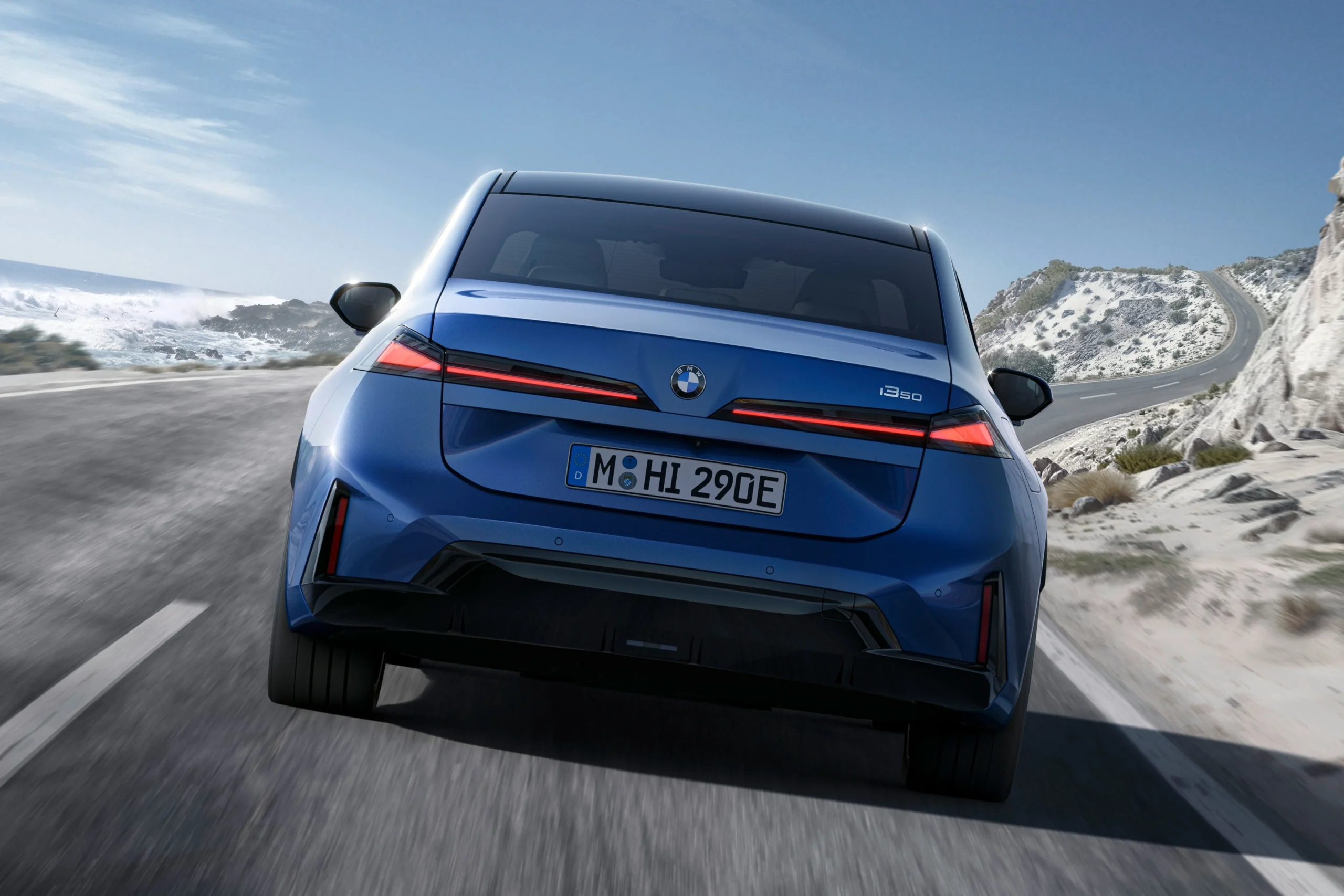 BMW i3 50 xDrive, electric sedan, Neue Klasse, BMW eDrive, 2026 BMW electric car, electric vehicle charging, BMW luxury EV 22