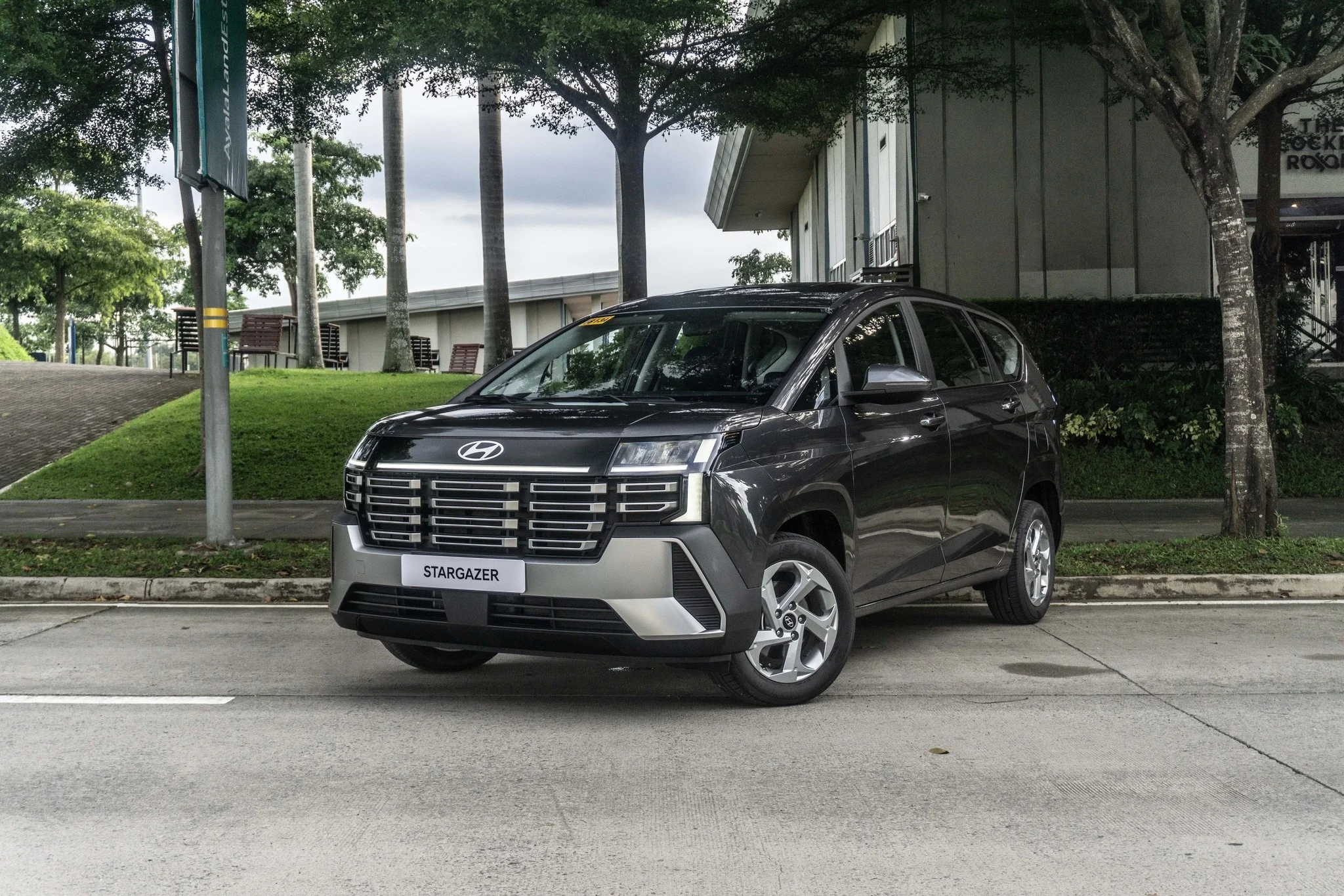 Hyundai Stargazer 2026, Mitsubishi Xpander, compact MPV Vietnam, MPV sales decline, Vietnam automotive market, Toyota Veloz Cross, MPV market trends 3