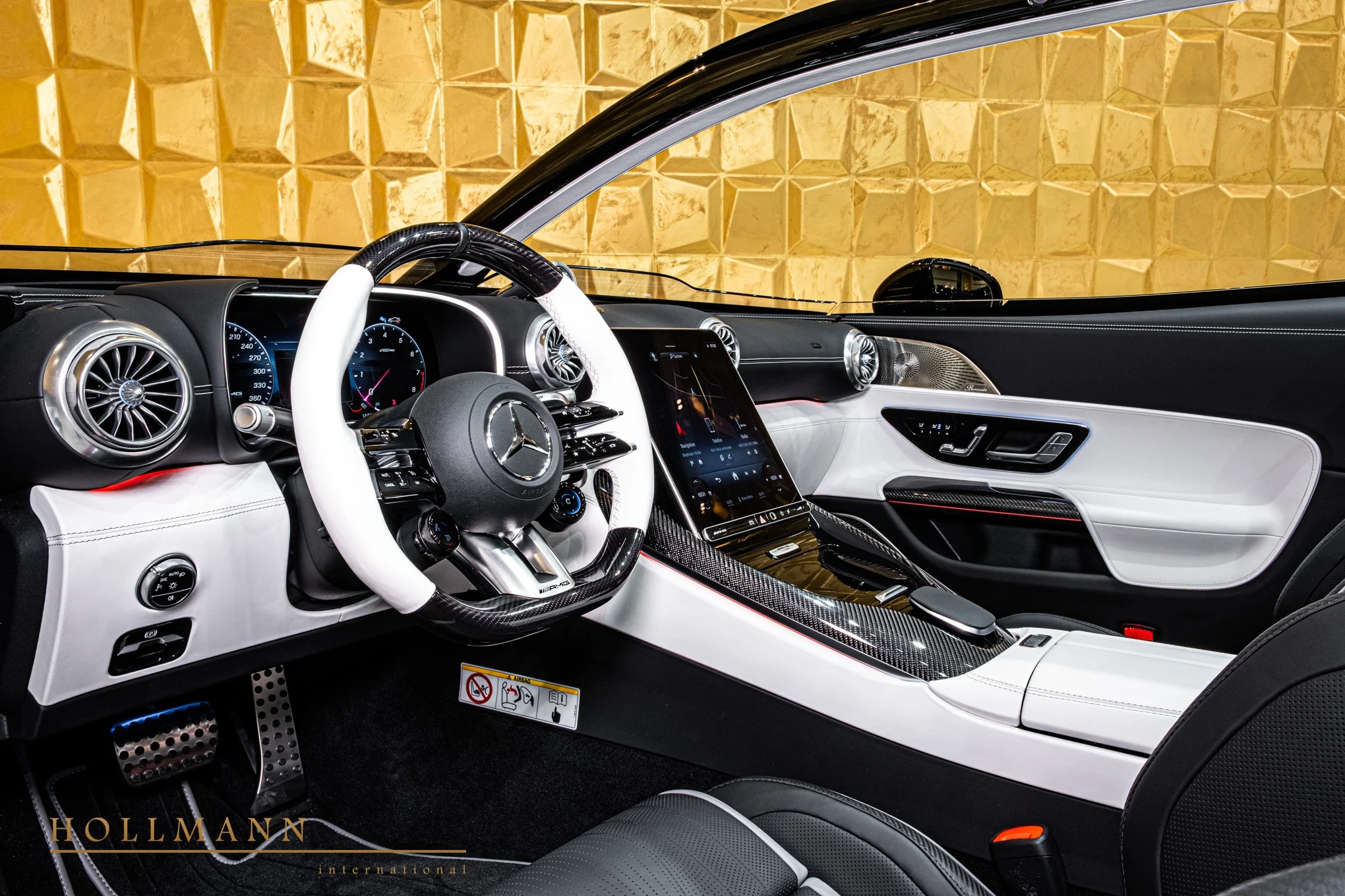 Mercedes-AMG PureSpeed, PureSpeed supercar, luxury speedster, limited edition Mercedes, €999,000 supercar, 2024 Mercedes AMG, high performance V8, automotive news 9