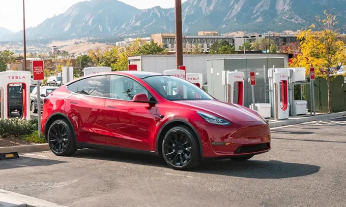 electric vehicles, gas prices, EV charging cost, Tesla Model Y, Chevrolet Bolt, EV market trends, United States 3