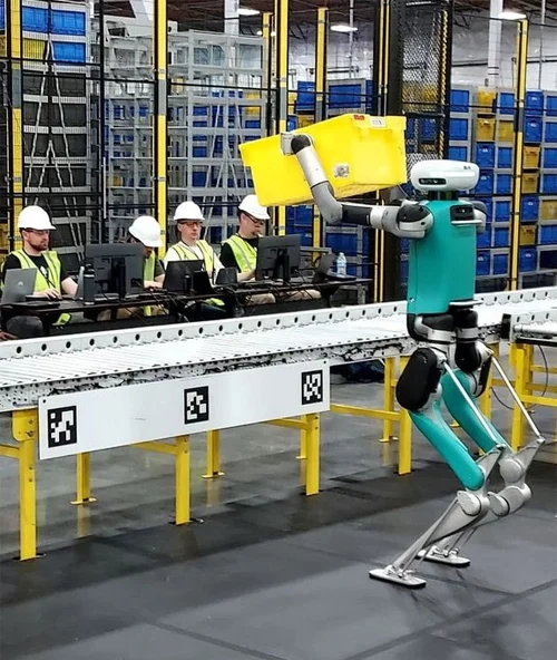 Hyundai humanoid robot, Toyota T-HR3, Atlas robot, humanoid robot competition, auto industry robotics, vehicle manufacturer valuation, industrial automation 3