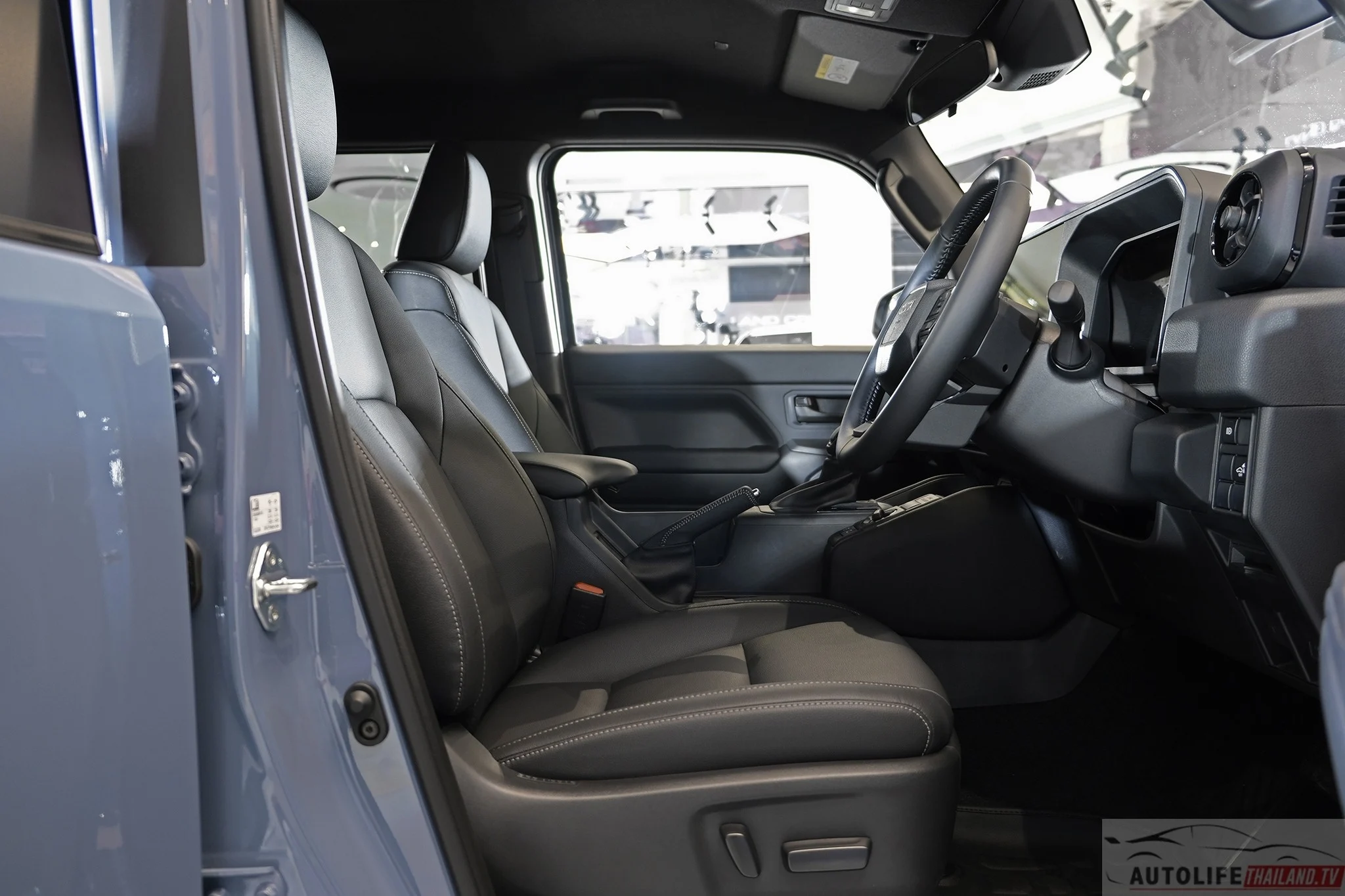 Toyota Land Cruiser FJ, Land Cruiser FJ price, Toyota SUV Thailand, compact off-road SUV, 2026 Bangkok Motor Show, Toyota Land Cruiser FJ specs, Thailand car market 11