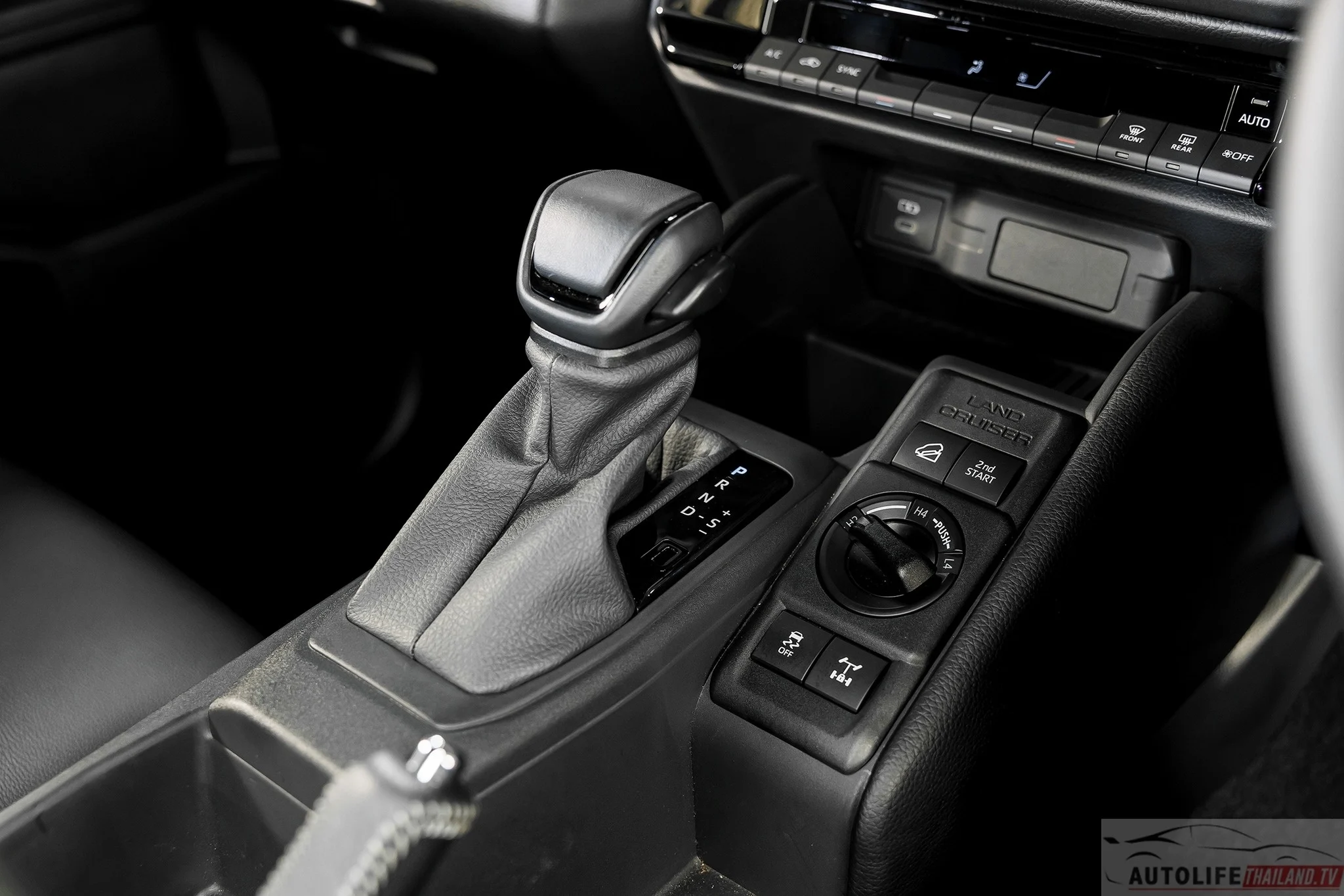 Toyota Land Cruiser FJ, Land Cruiser FJ price, Toyota SUV Thailand, compact off-road SUV, 2026 Bangkok Motor Show, Toyota Land Cruiser FJ specs, Thailand car market 16