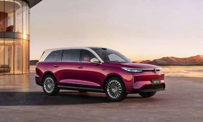 Wey V9X, Great Wall Motor, Land Rover ad controversy, Range Rover Sport 2025, automotive copyright, Chinese SUV, luxury EV market, GWM One platform 3