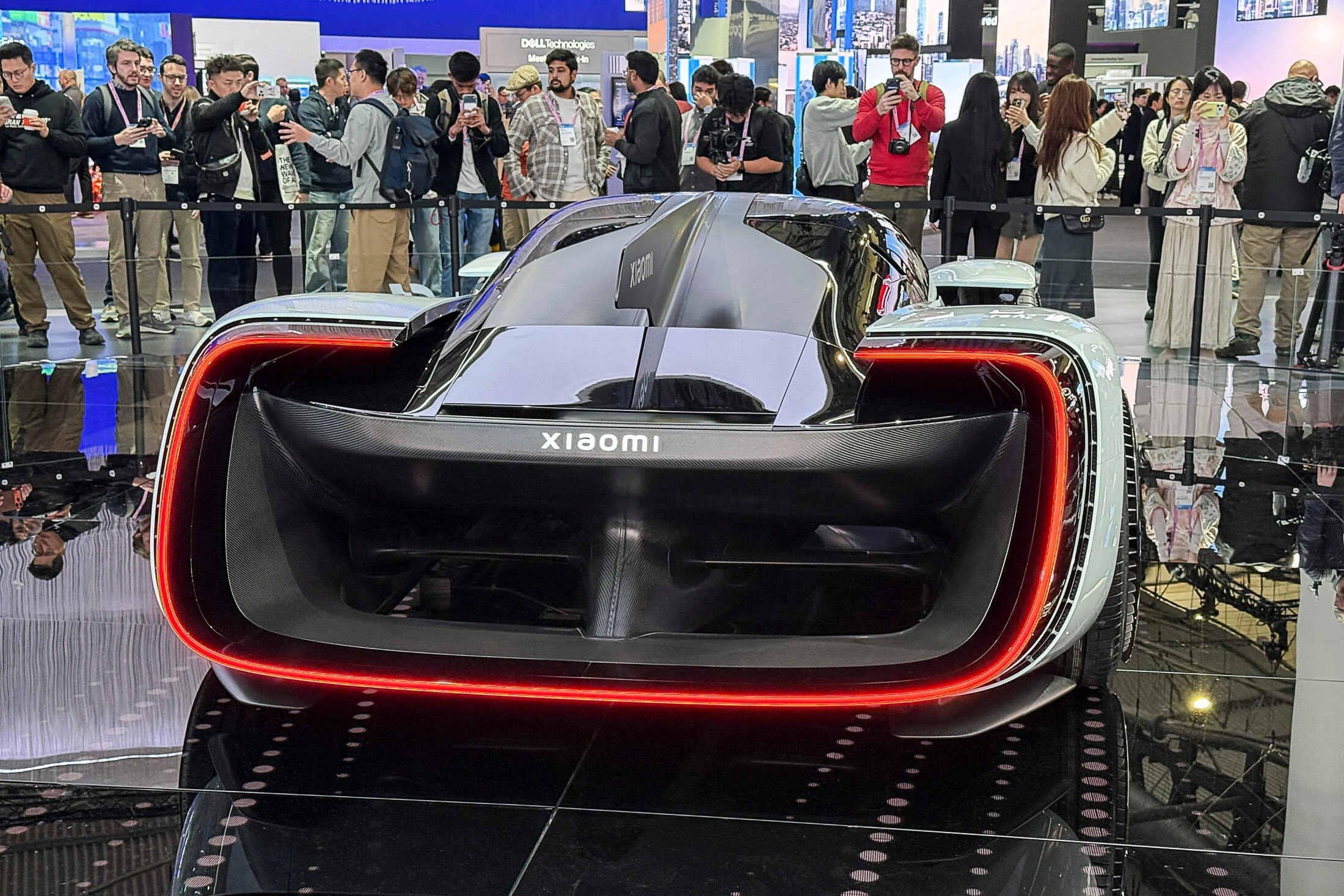 Xiaomi Vision Gran Turismo, electric hypercar, 1900 horsepower, MWC Barcelona 2026, Chinese supercar, automotive concept, cutting-edge aerodynamics 13