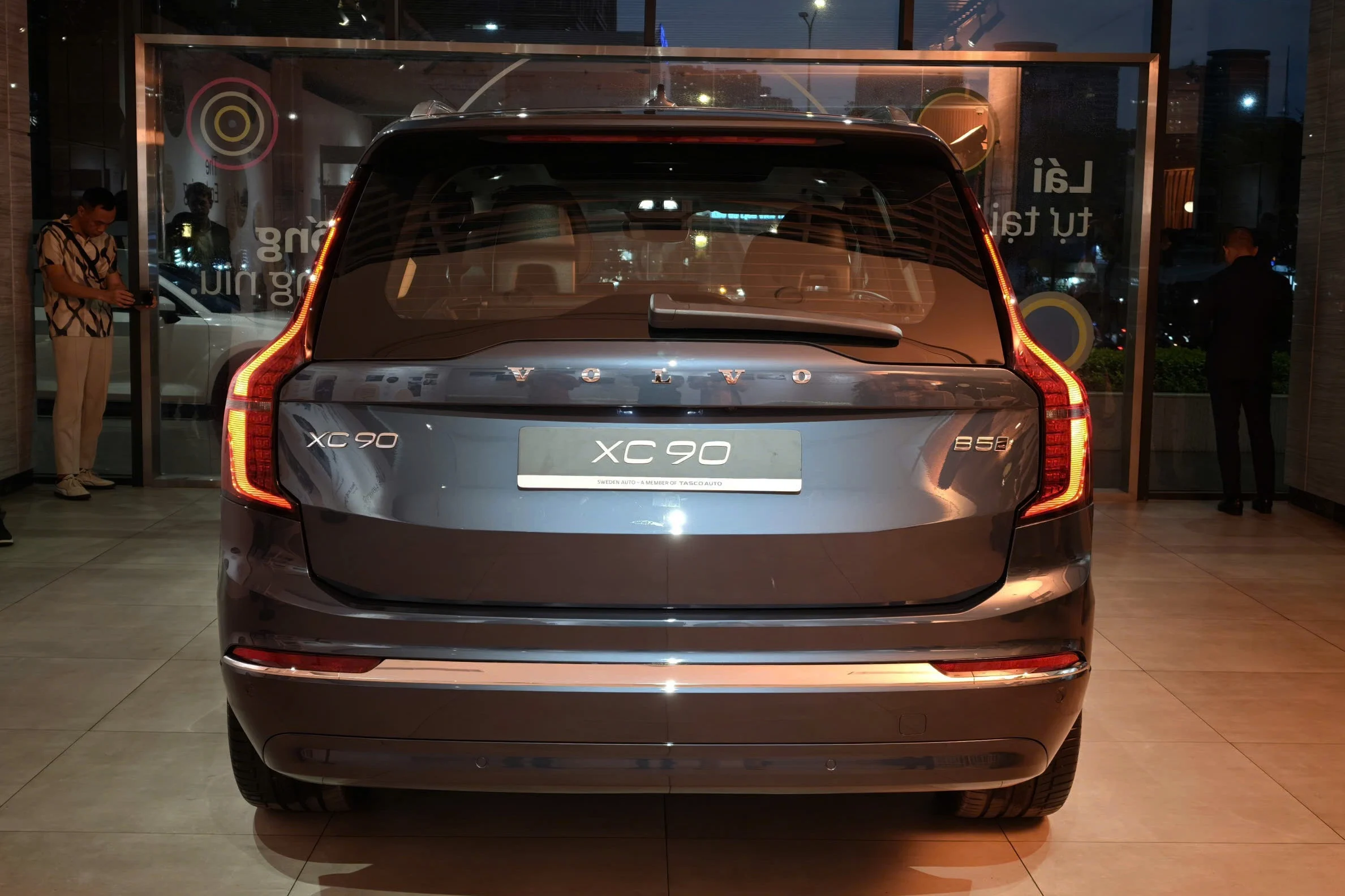 Volvo XC90 2026, Volvo SUV Vietnam, Volvo XC90 price, luxury SUV Vietnam, hybrid SUV, Volvo facelift, Volvo XC90 specs 5