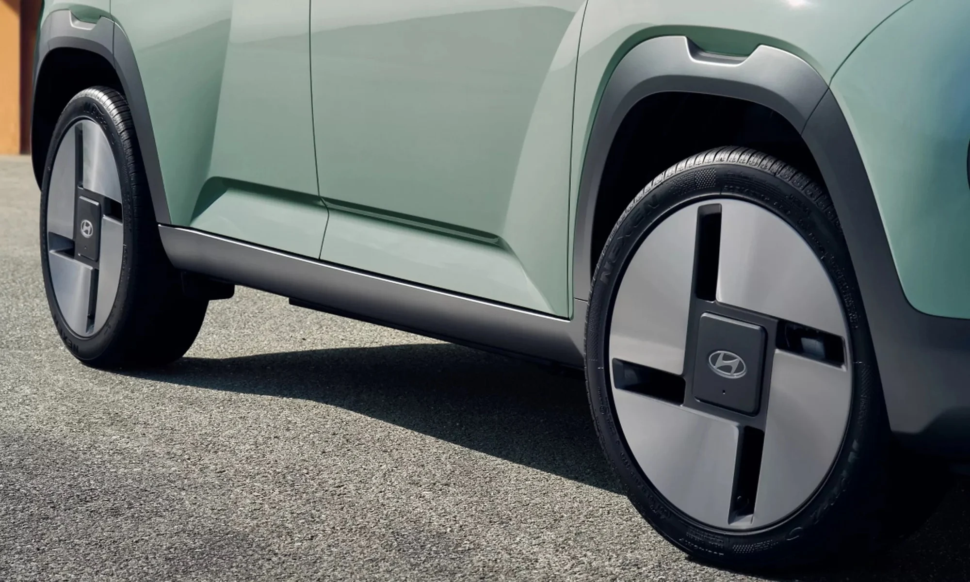 Hyundai Casper, Casper Electric Lounge, electric micro SUV, premium compact SUV, ADAS Level 2, real leather interior, 49 kWh battery 5