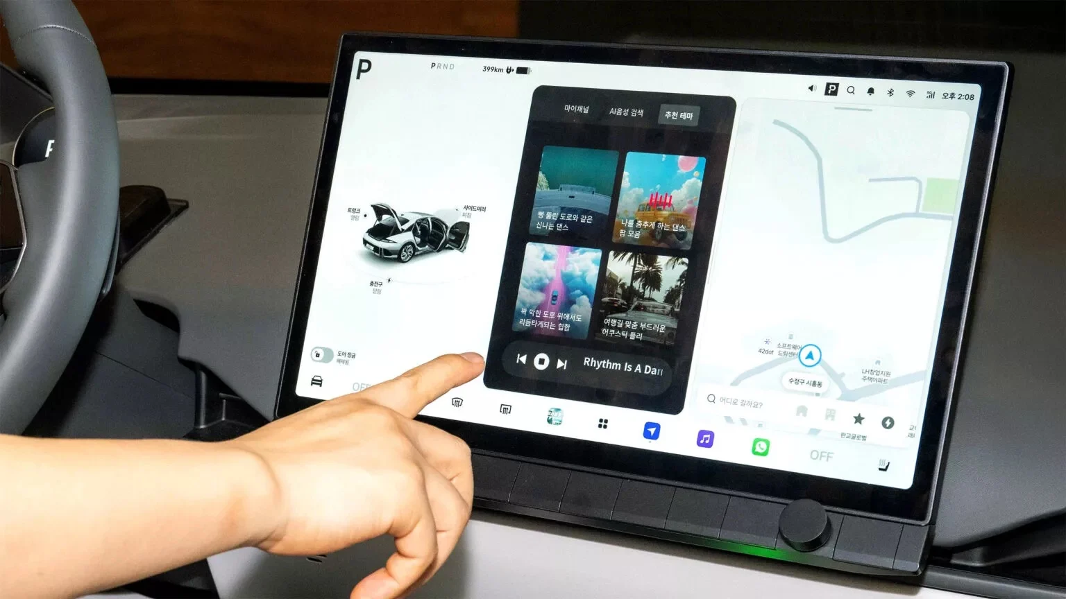 Hyundai Elantra 2025, Hyundai Elantra redesign, hybrid sedan, PLEOS Connect, compact sedan, Tucson-inspired design, automotive news 10