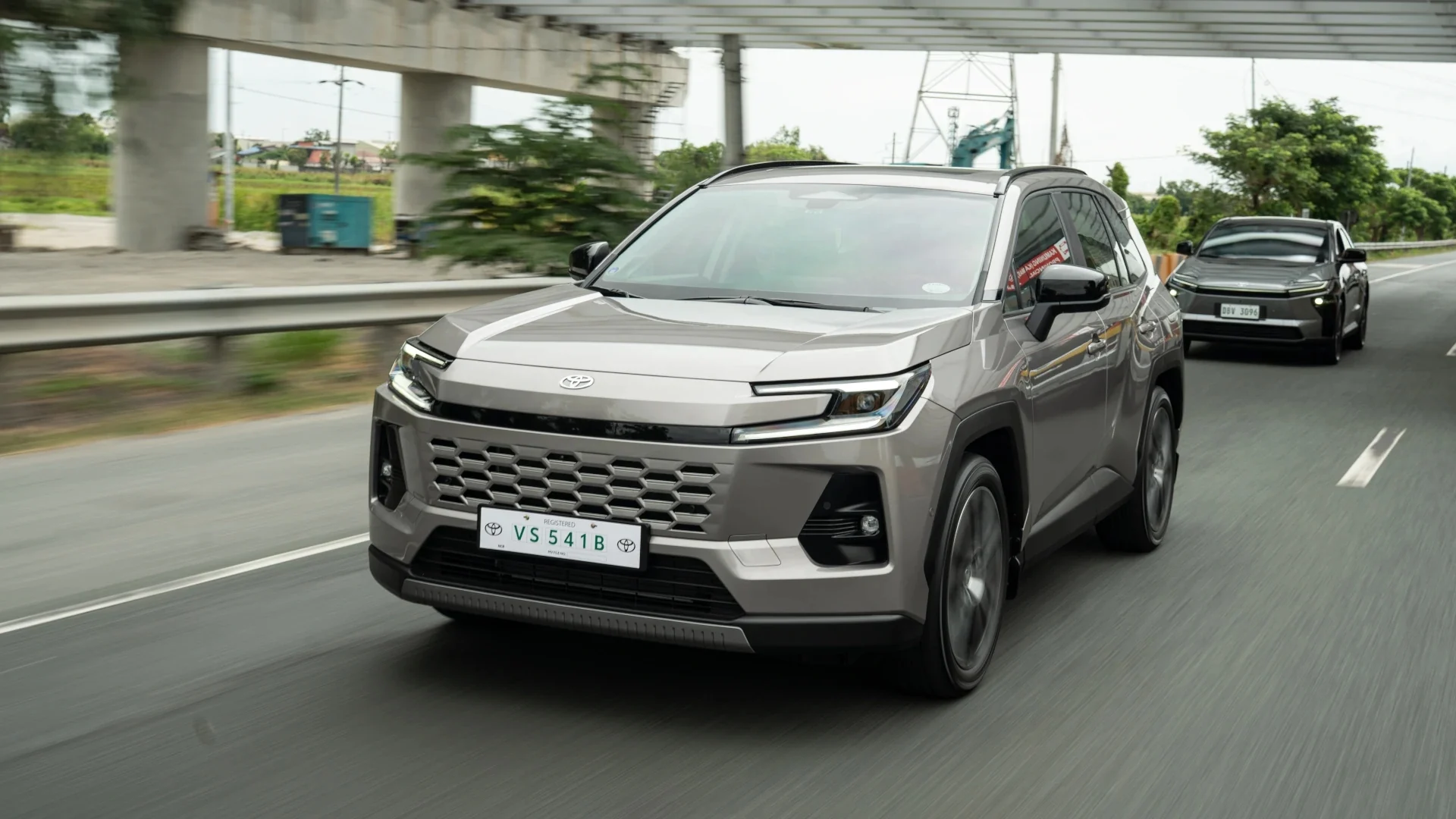 2026 Toyota RAV4, Toyota RAV4 Philippines, hybrid SUV, RAV4 price Vietnam, crossover SUV, Honda CR-V competition, Toyota Safety Sense 11