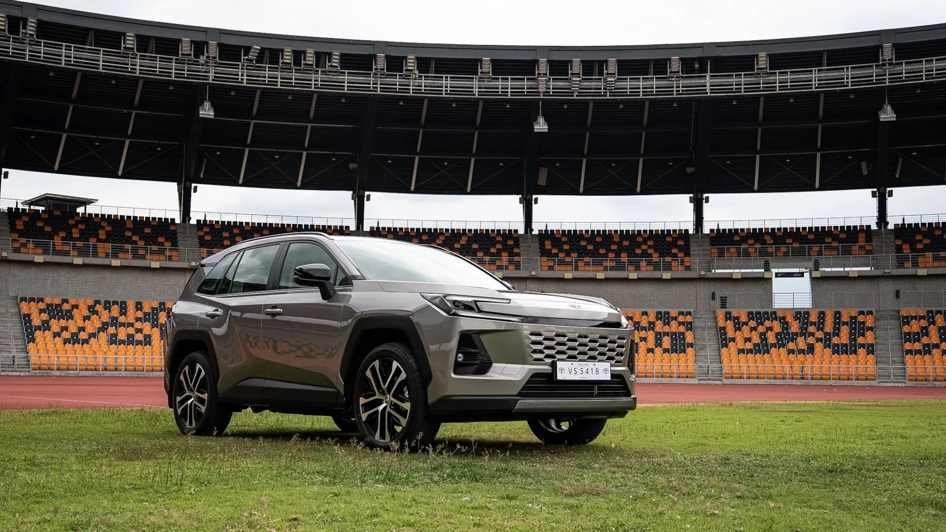 2026 Toyota RAV4, Toyota RAV4 Philippines, hybrid SUV, RAV4 price Vietnam, crossover SUV, Honda CR-V competition, Toyota Safety Sense 6