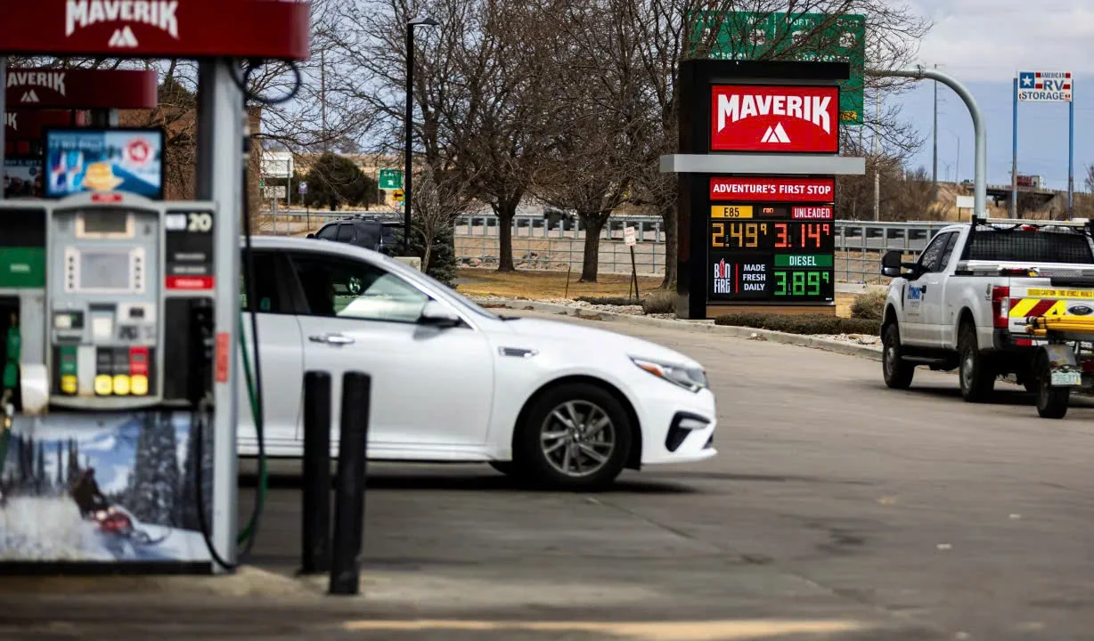 gasoline price surge, fuel shortage, global oil crisis, fuel panic buying, gas station queues, oil price volatility, energy security 4