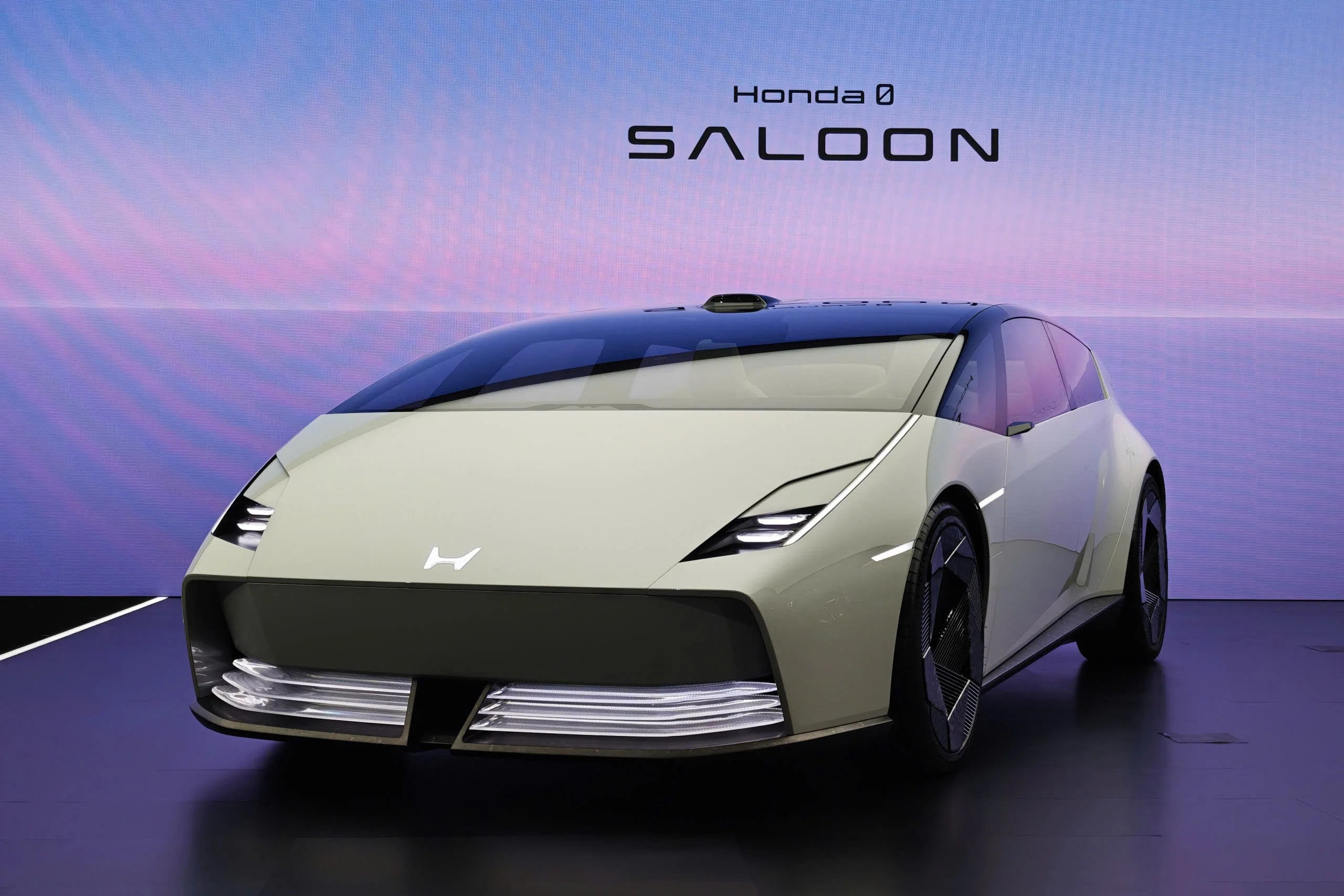 Toyota hybrid strategy, EV market trends, Toyota electric vehicles, hybrid vs electric cars, automotive industry analysis, Toyota bZ series 2