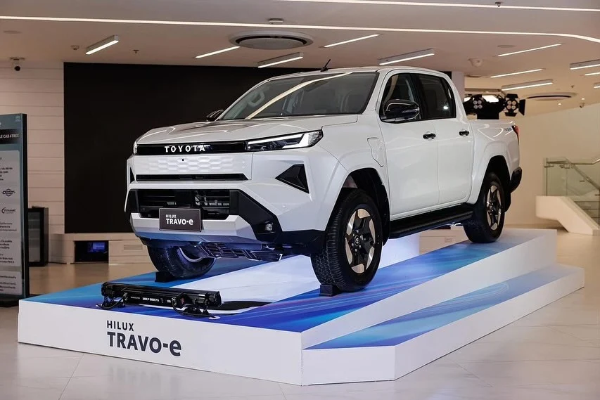 Toyota Hilux Travo-e, electric pickup, Bangkok Motorshow 2026, electric Toyota, 300 km range, lithium-ion battery, electric trucks Thailand 3