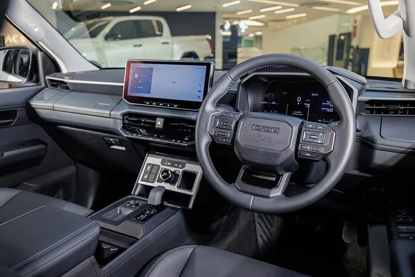 Toyota Hilux Travo-e, electric pickup, Bangkok Motorshow 2026, electric Toyota, 300 km range, lithium-ion battery, electric trucks Thailand 6