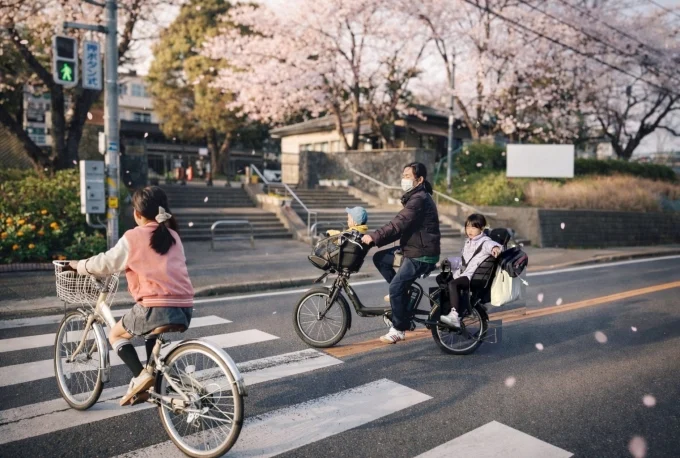 Japan bicycle laws, cycling fines Japan, road safety Japan, blue ticket system, bicycle traffic violations, cycling in Japan 3