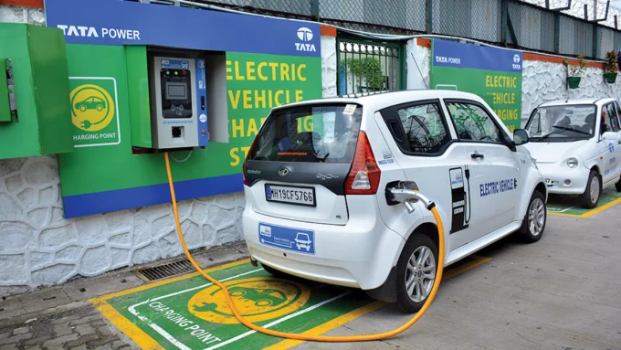 India EV charging, electric vehicle infrastructure, EV adoption India, DC fast chargers, EV range anxiety, Tata Power EV 2