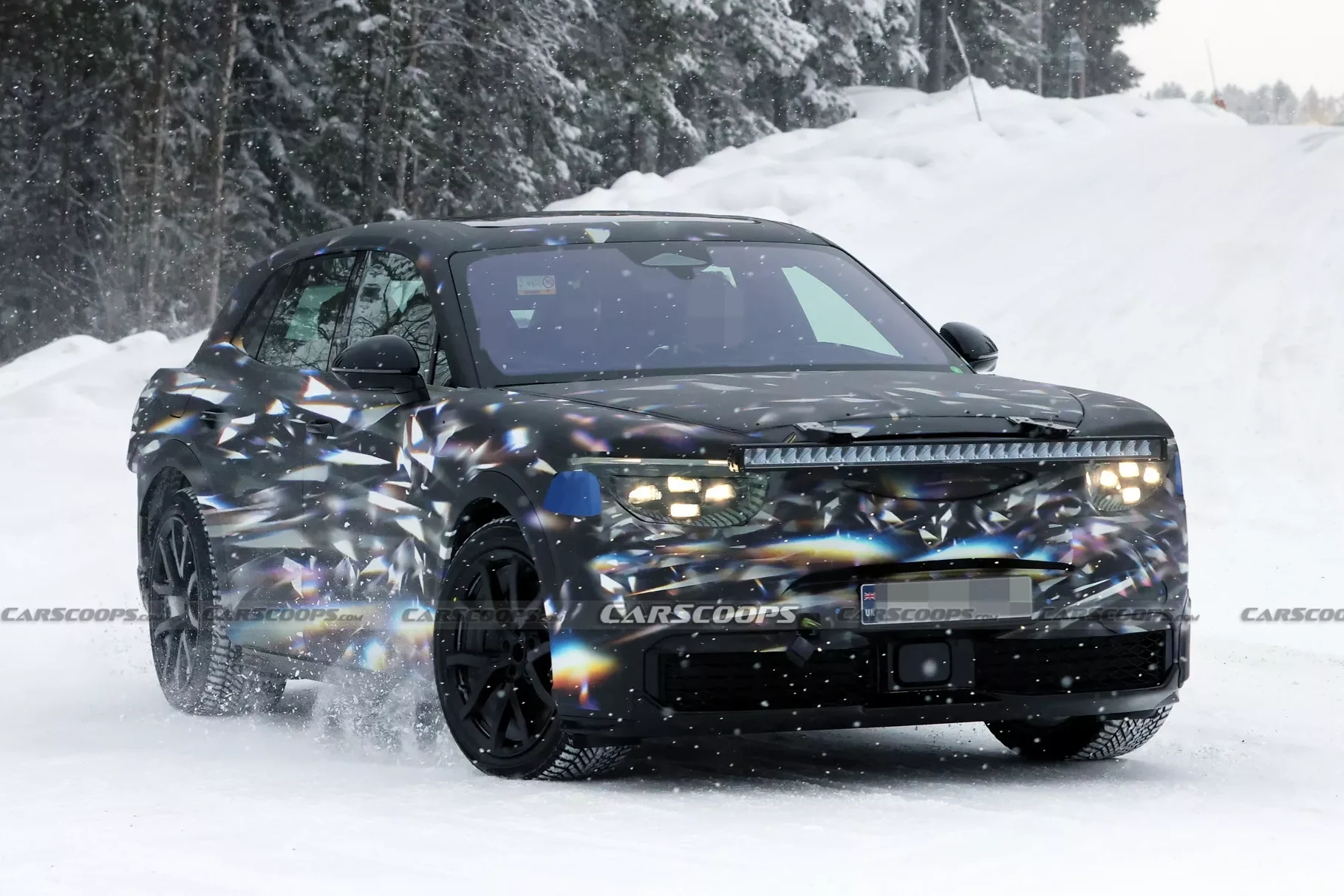 Bentley Barnato, electric luxury SUV, Bentley EV, urban luxury car, ultra-luxury electric vehicles, 2027 Bentley SUV 2