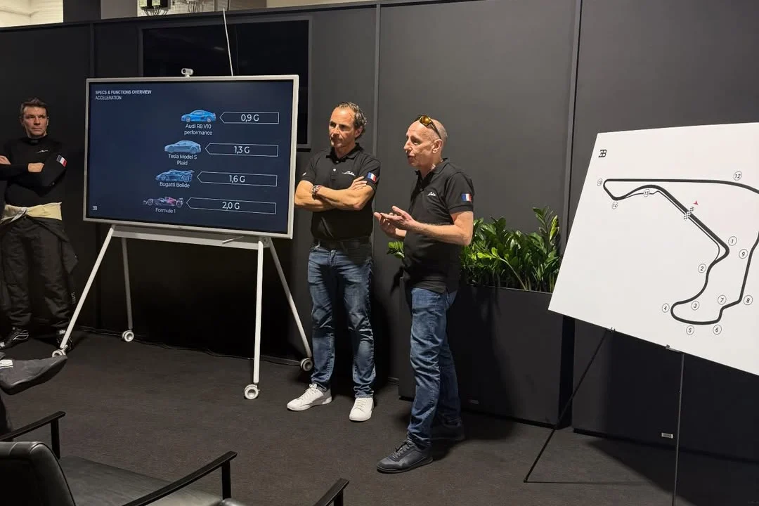 Bugatti Bolide, hypercar track test, Miami Autodrome, supercar driving experience, Bugatti test drive, luxury hypercar, limited edition supercar 4