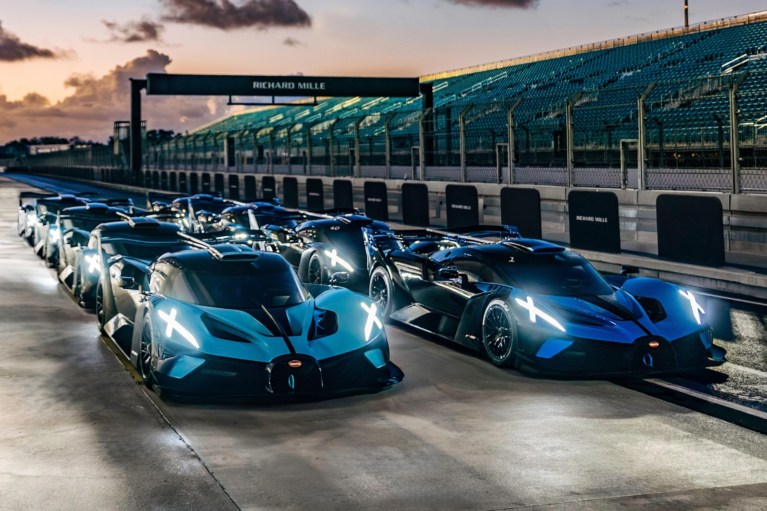 Bugatti Bolide, hypercar track test, Miami Autodrome, supercar driving experience, Bugatti test drive, luxury hypercar, limited edition supercar 2